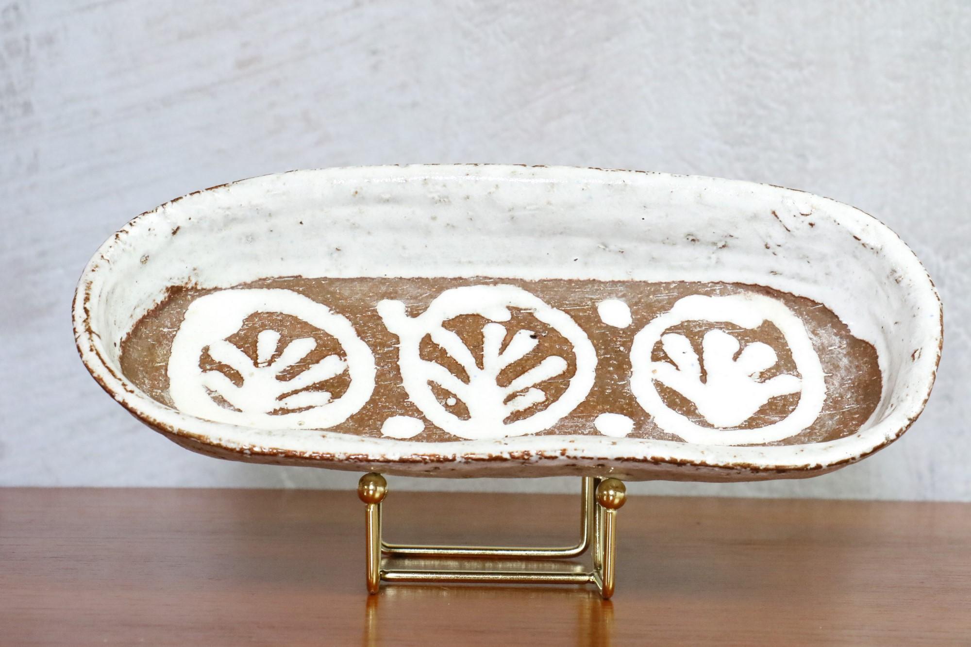 Mid-Century French Ceramic Tray by Albert Thiry, 1960s  In Good Condition For Sale In Camblanes et Meynac, FR