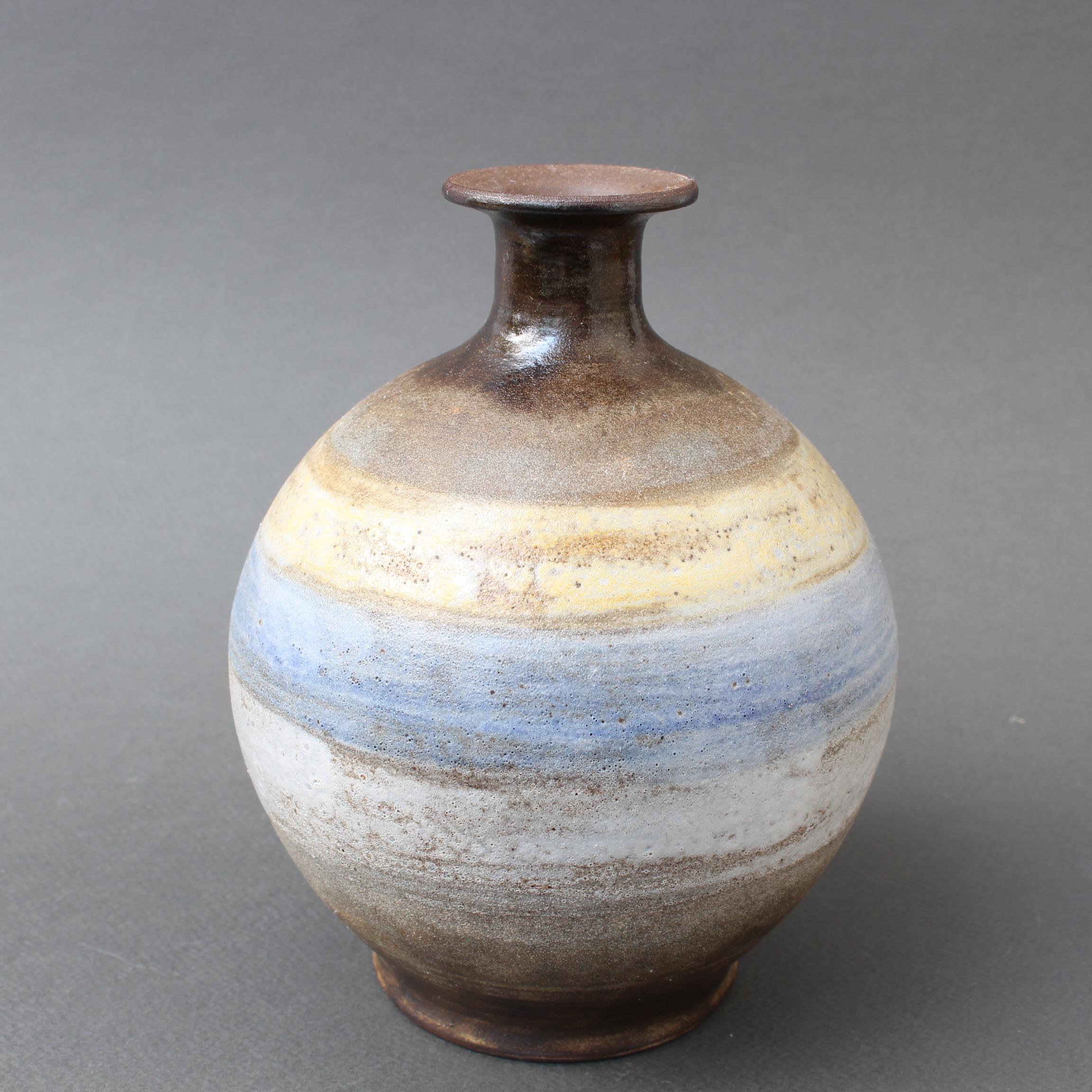 Céramique Vase en céramique française du milieu du siècle dernier par Alexandre Kostanda, vers les années 1960 en vente
