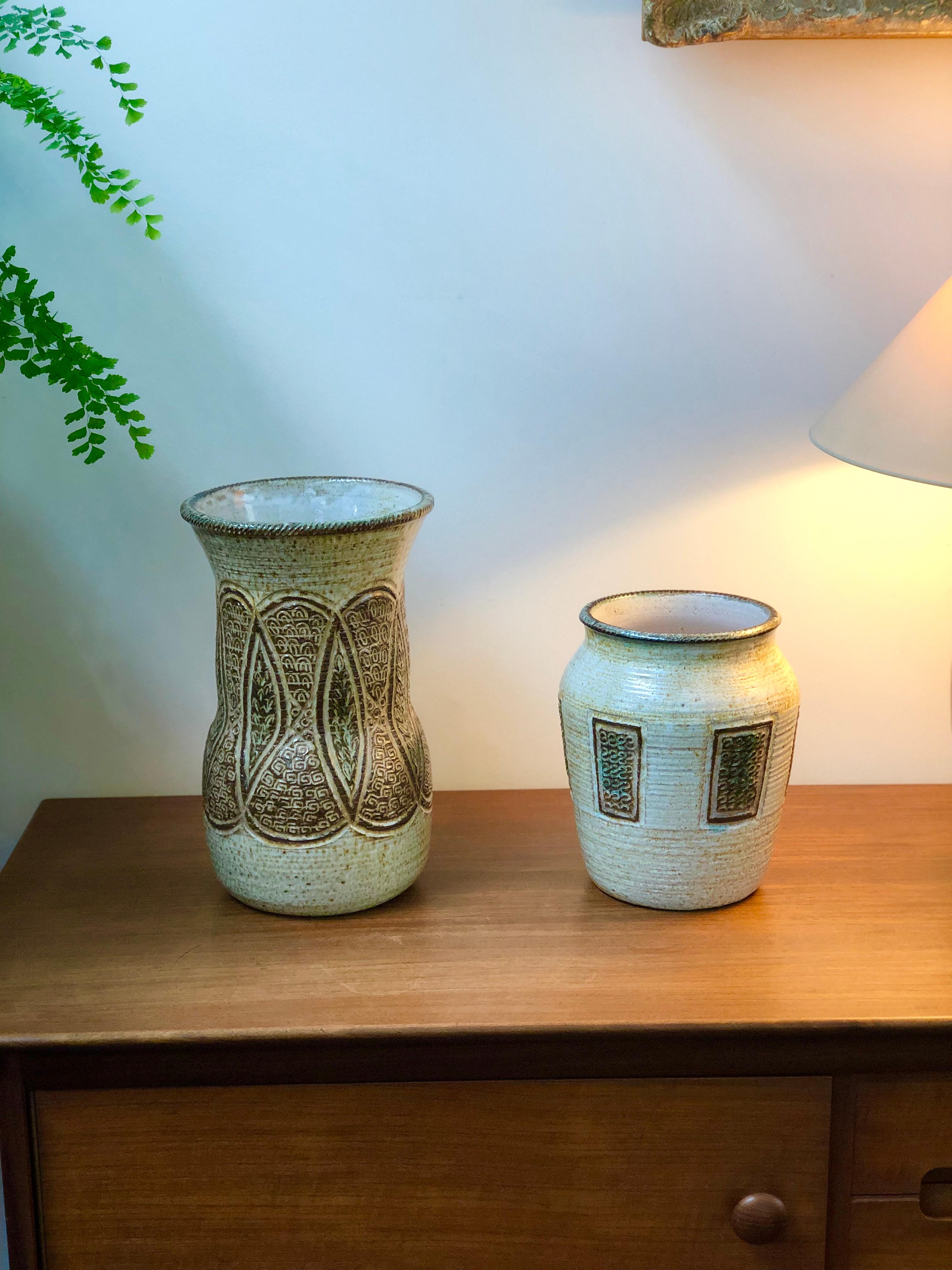 Midcentury ceramic glazed vase (circa 1960s) with French Japonisme design. In the late 18th century in France, there was an obsession with all things Japanese. This inspired designers and manufacturers of the decorative arts to incorporate Japanese