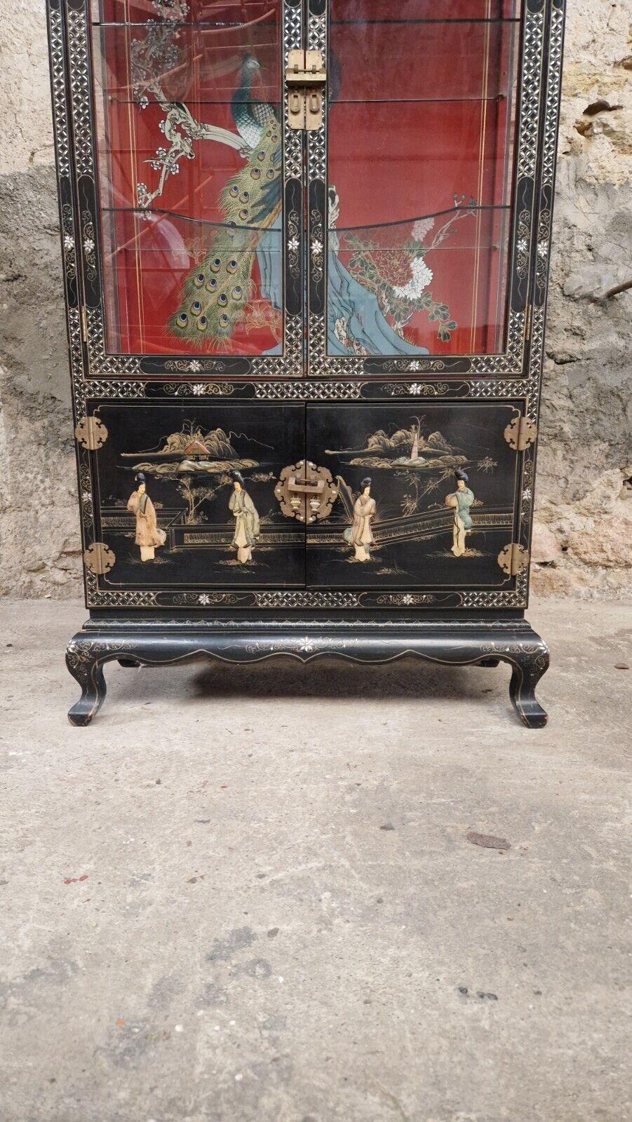 Mid Century Chinoiserie Vitrine French Decorative Display Cabinet In Good Condition In Buxton, GB