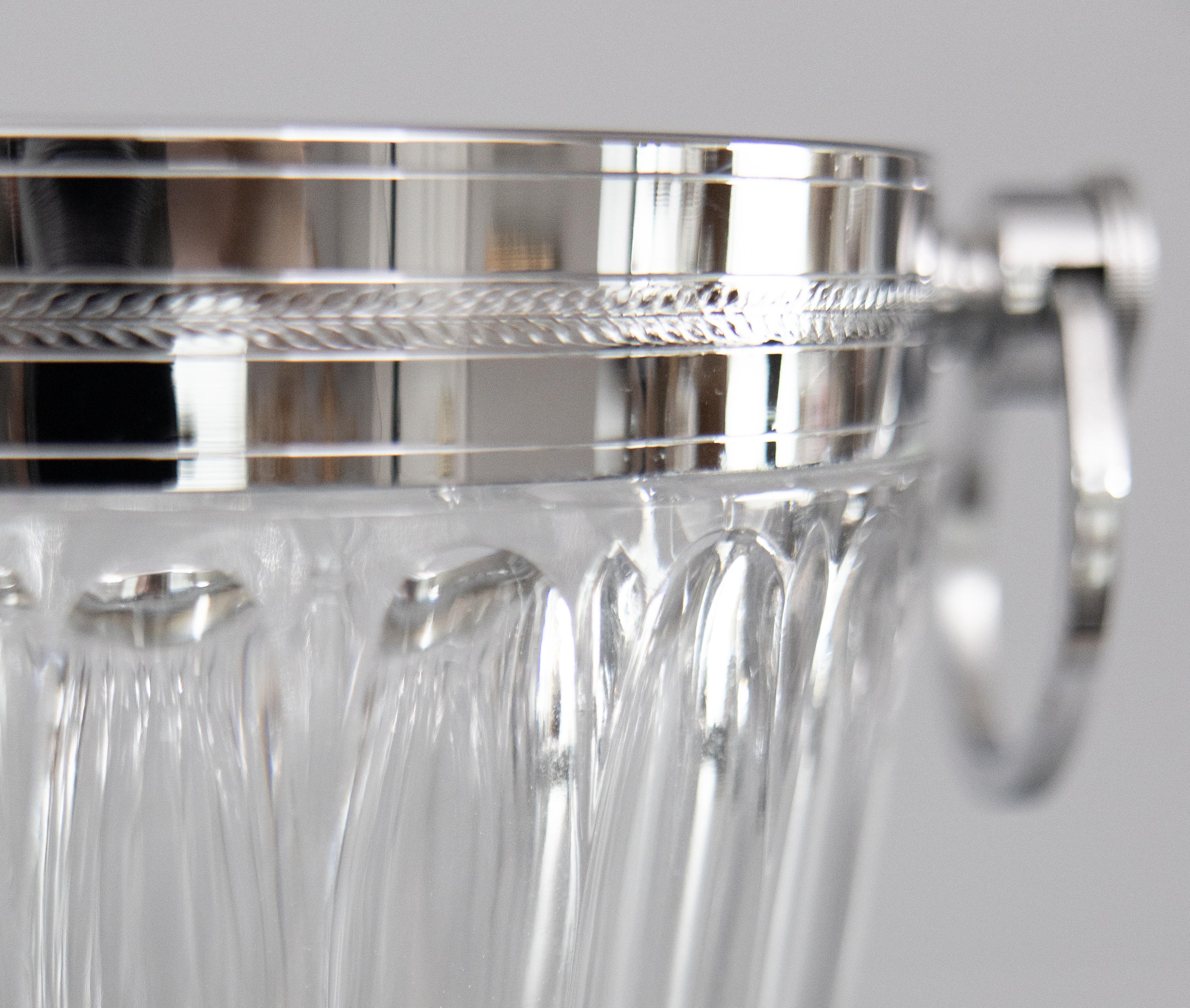 Französischer Champagnerkühler aus Chrom und geschliffenem Kristall aus der Jahrhundertmitte im Angebot 3