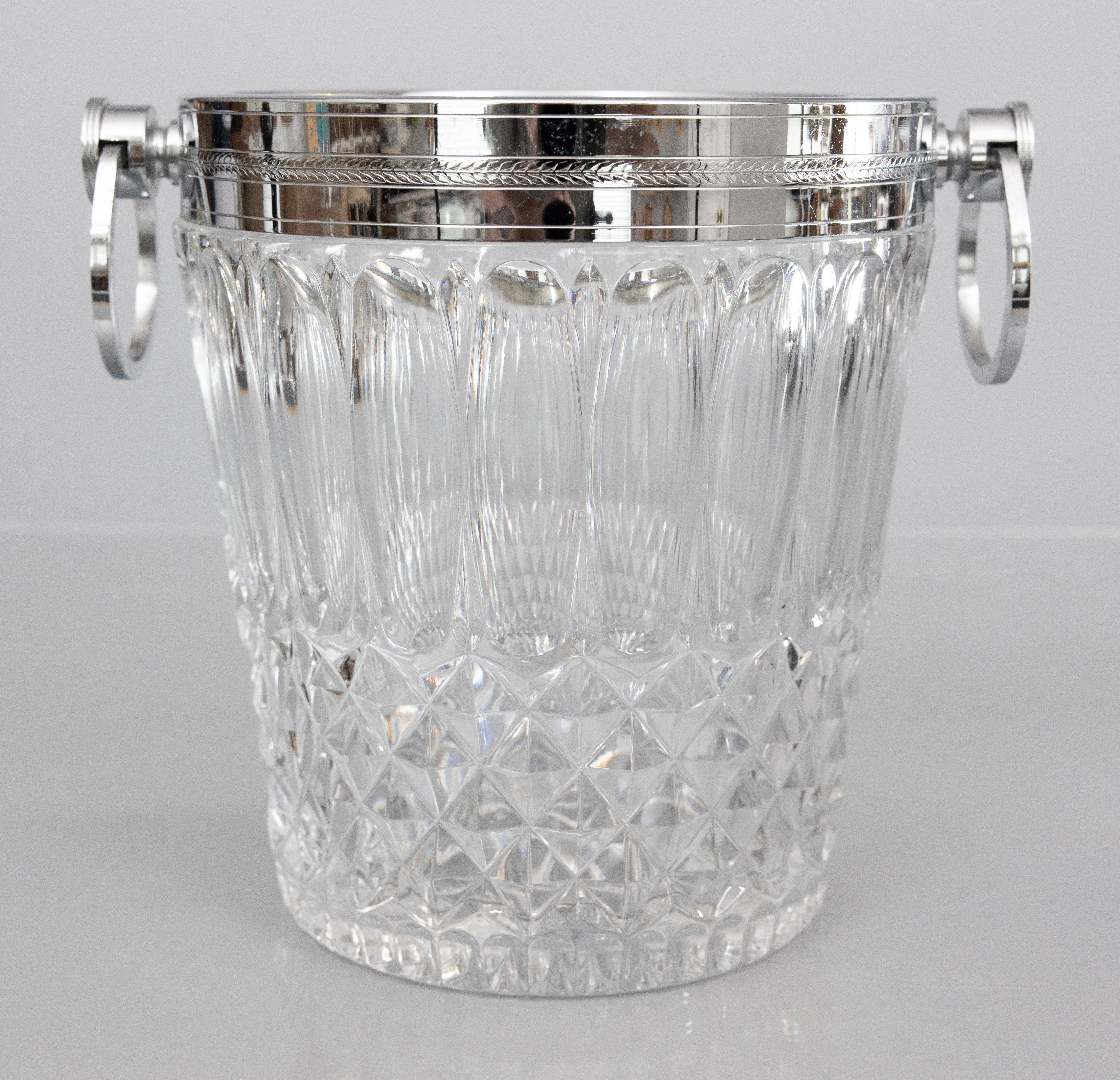 Französischer Champagnerkühler aus Chrom und geschliffenem Kristall aus der Jahrhundertmitte im Angebot 4