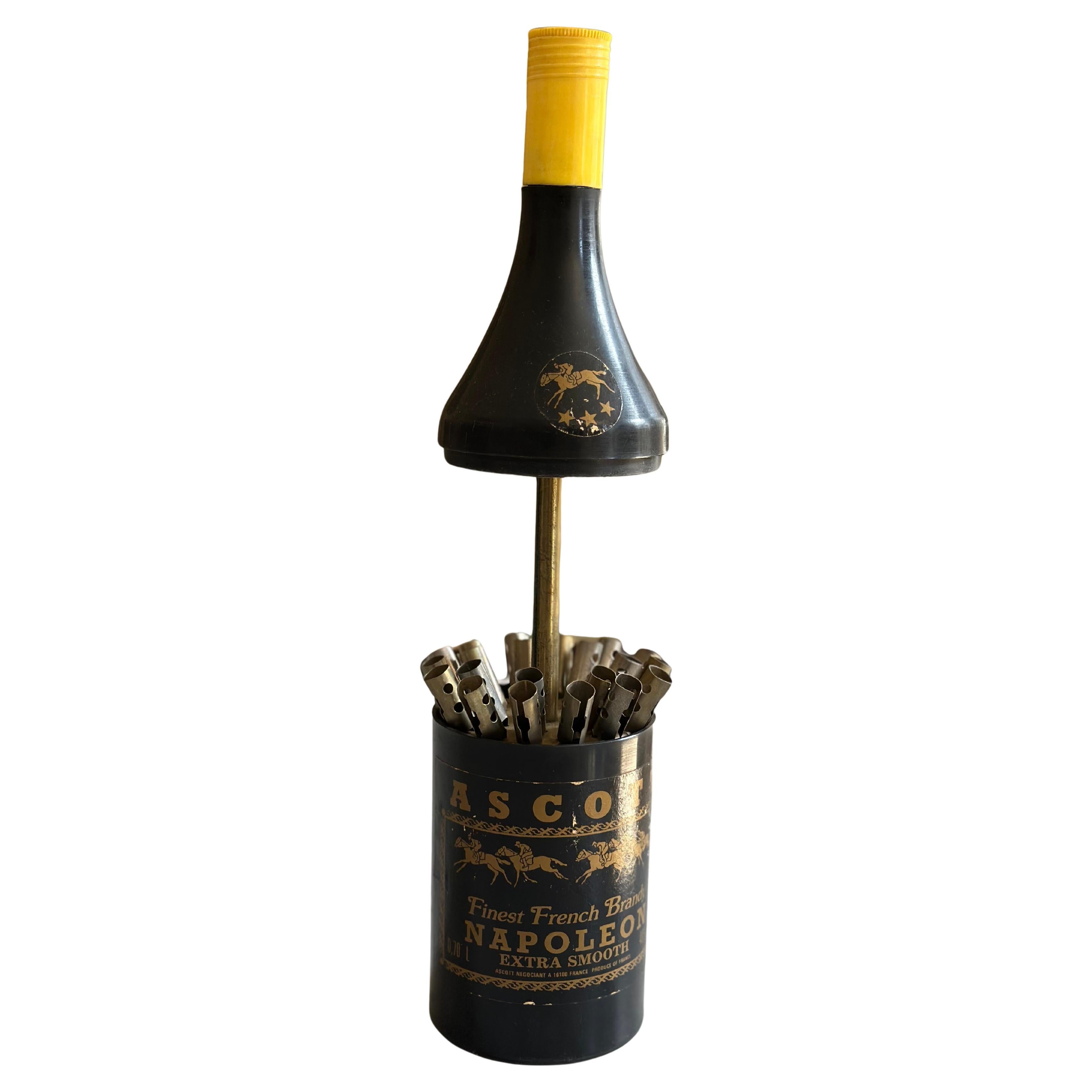 Distributeur de cigarettes français du milieu du siècle - Bouteille de brandy "Napoléon" Design en vente