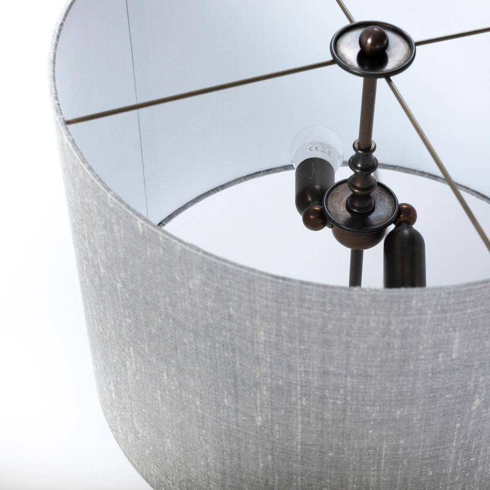 Lampe de table en verre acrylique transparent du milieu du siècle, abat-jour en soie grise colorée, années 1960 Bon état - En vente à Salzburg, AT