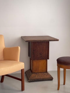 Mid century French console table, pedestal in elm, veneer and linoleum.