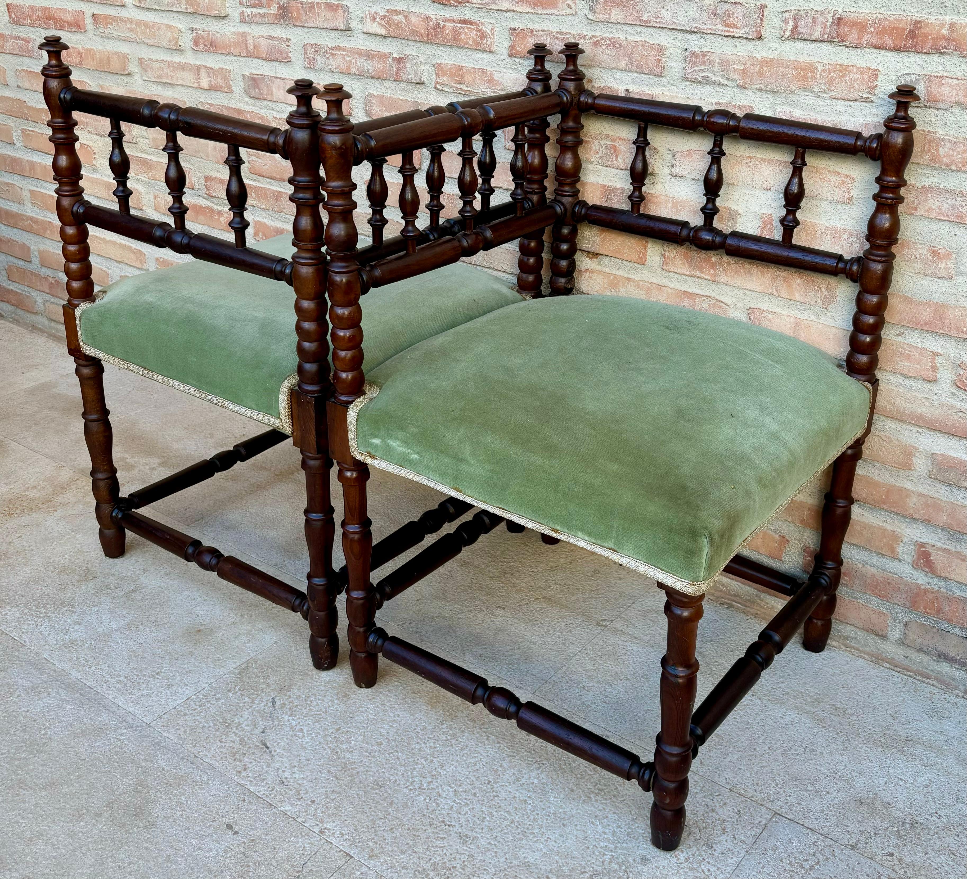 Französische Eckstühle aus der Jahrhundertmitte, 1940er Jahre, 2er-Set im Angebot 2