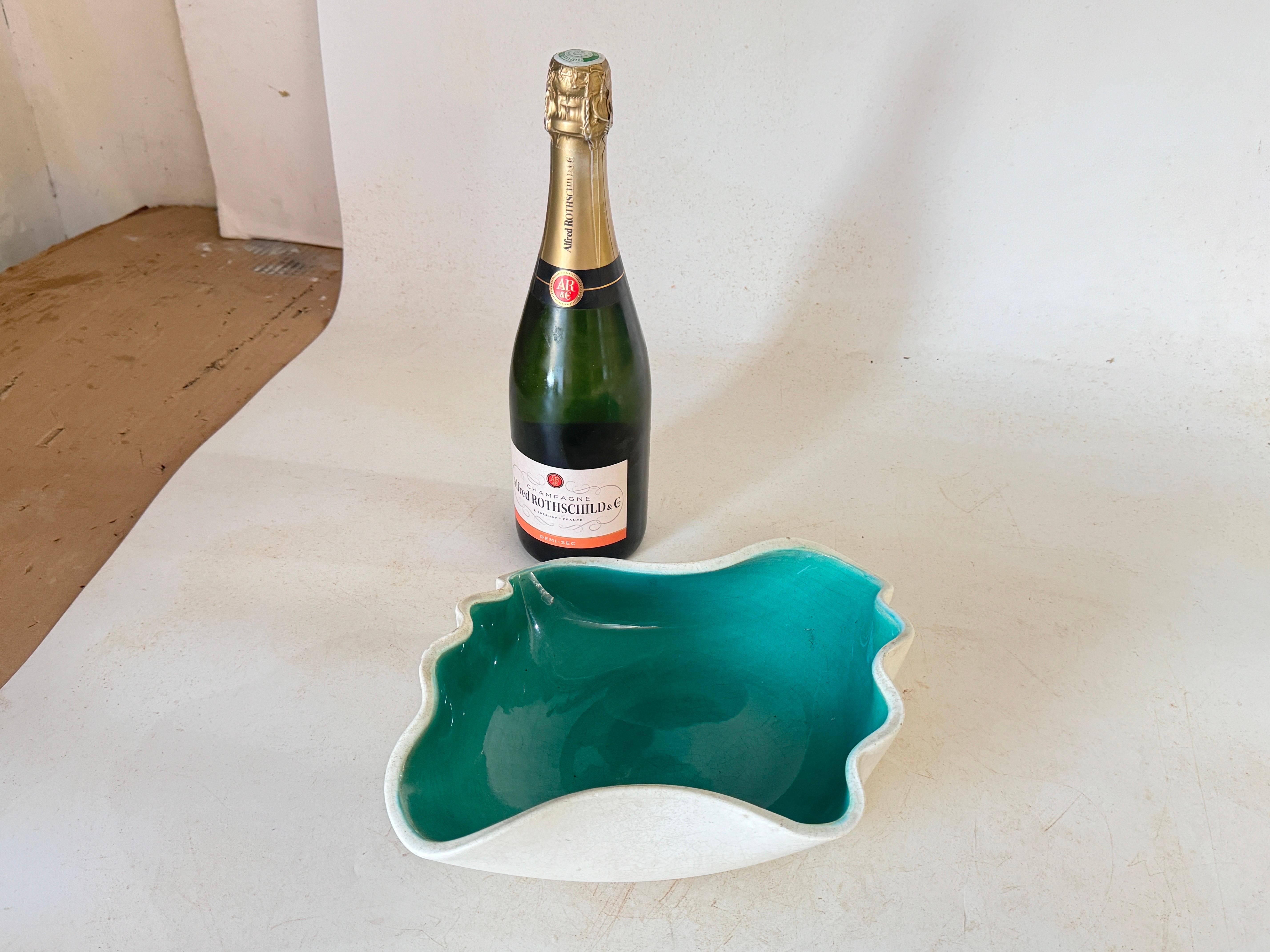 Mid-Century French Decorative Ceramic Dish / Vide-Poche by Elchinger 1960s.
Green Color.