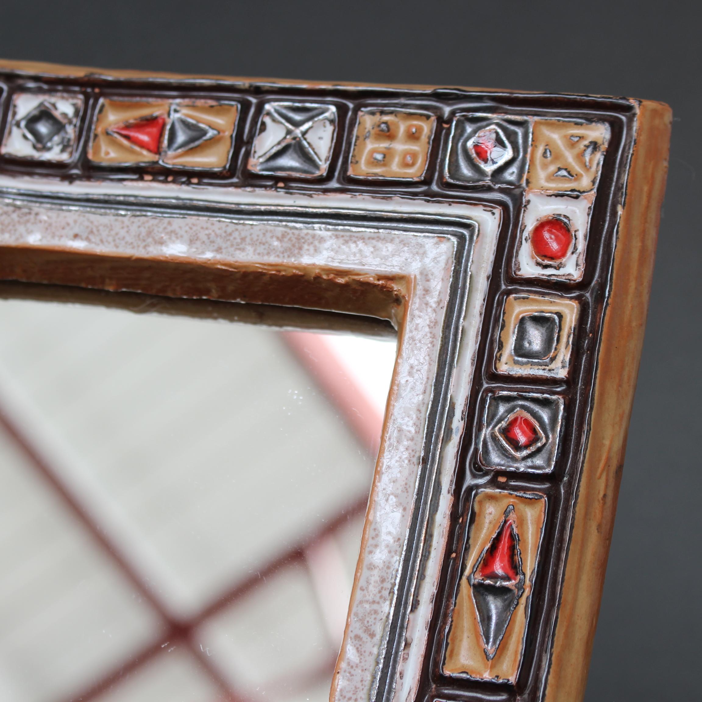 Miroir décoratif français en céramique du milieu du siècle dernier attribué à l'Atelier Les Cyclades  en vente 7
