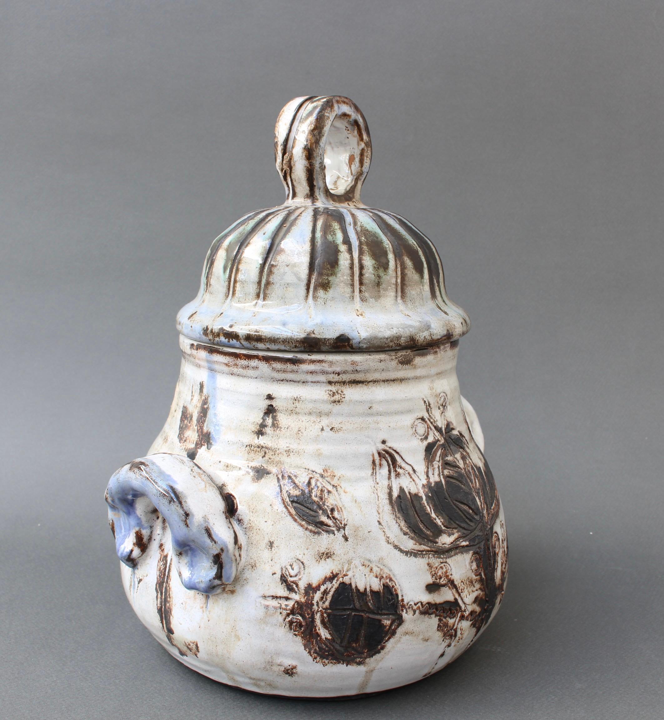Français Crockery-pot en faïence décorative française du milieu du siècle dernier par Albert Thiry en vente