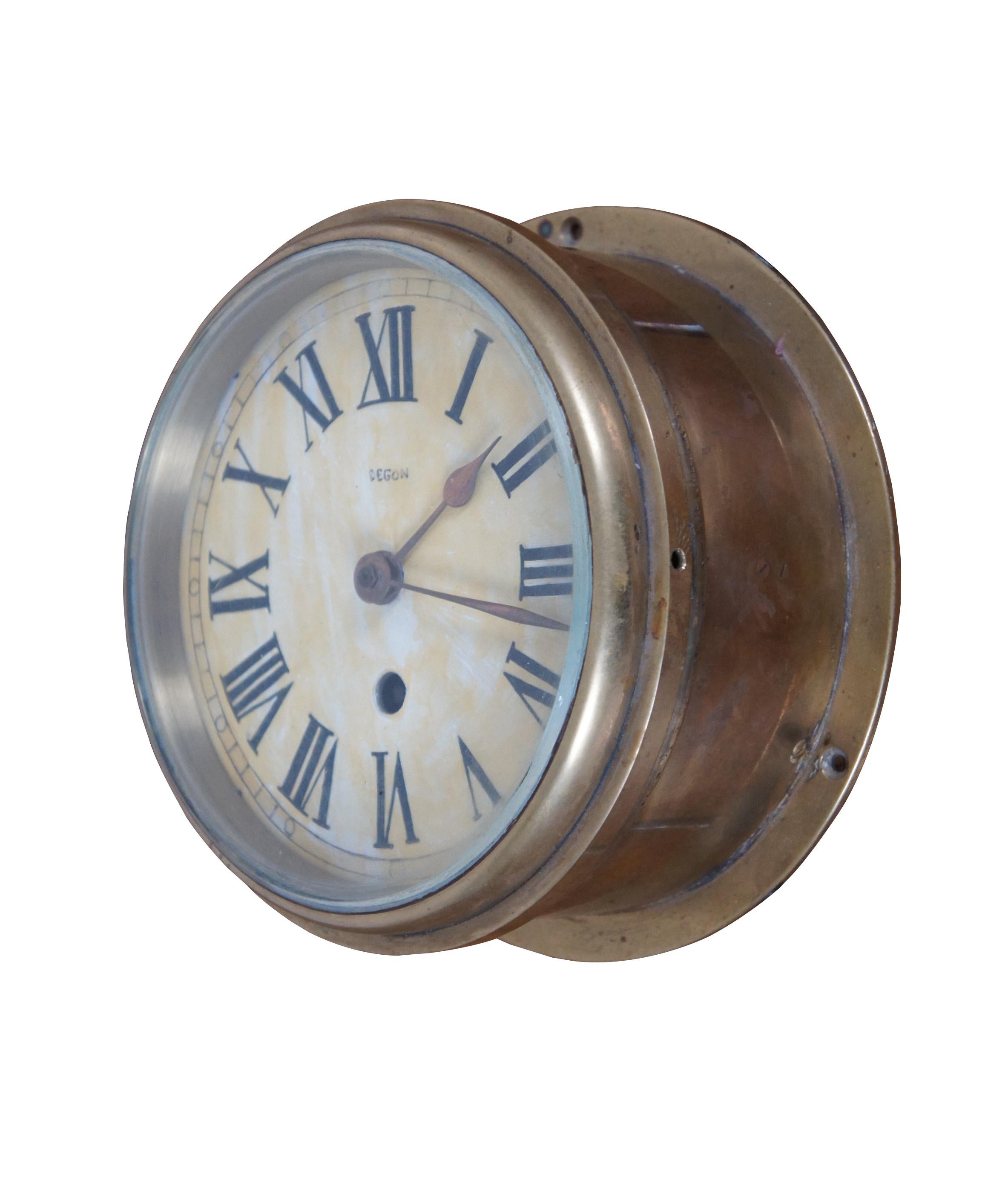 Orologio da paratia in ottone di metà secolo francese Degon Rouen, nautico e marittimo, da 7