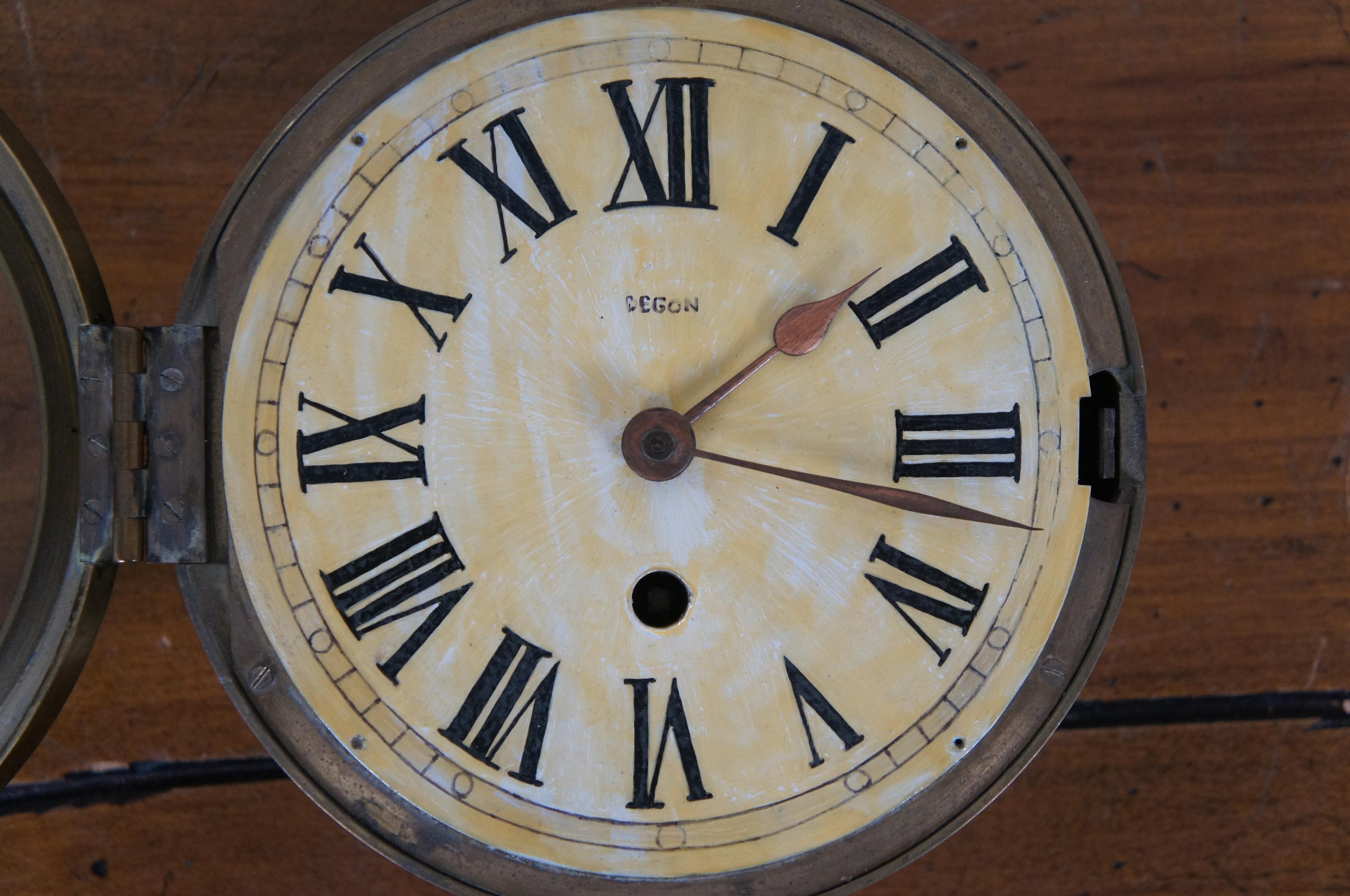 Orologio da paratia in ottone di metà secolo francese Degon Rouen, nautico e marittimo, da 7