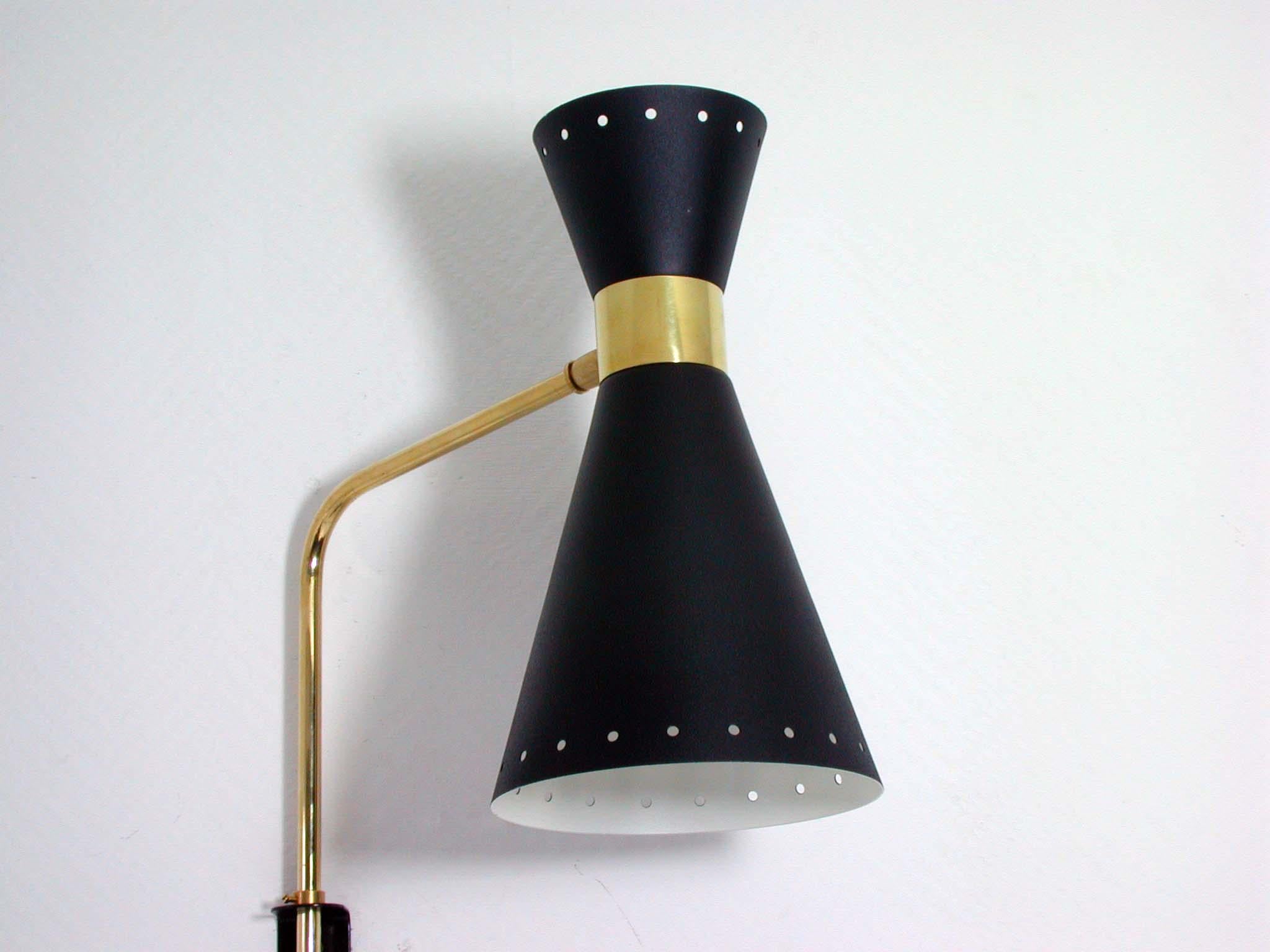 Lacquered Midcentury French Diabolo Articulating Wall Lamp Sconce, 1950s For Sale
