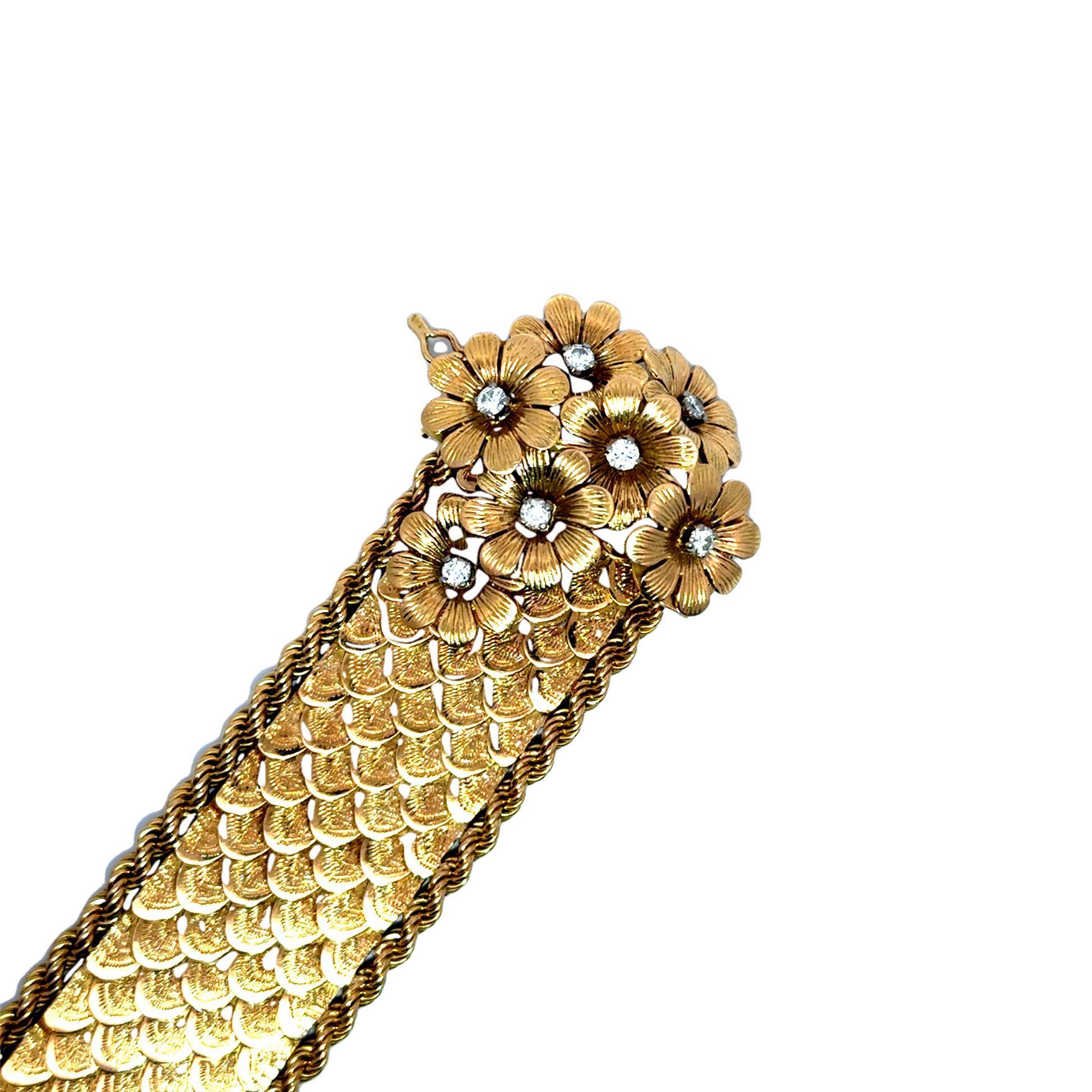 Mid-Century French Diamond Flower 18k Gold Bracelet In Excellent Condition In Beverly Hills, CA