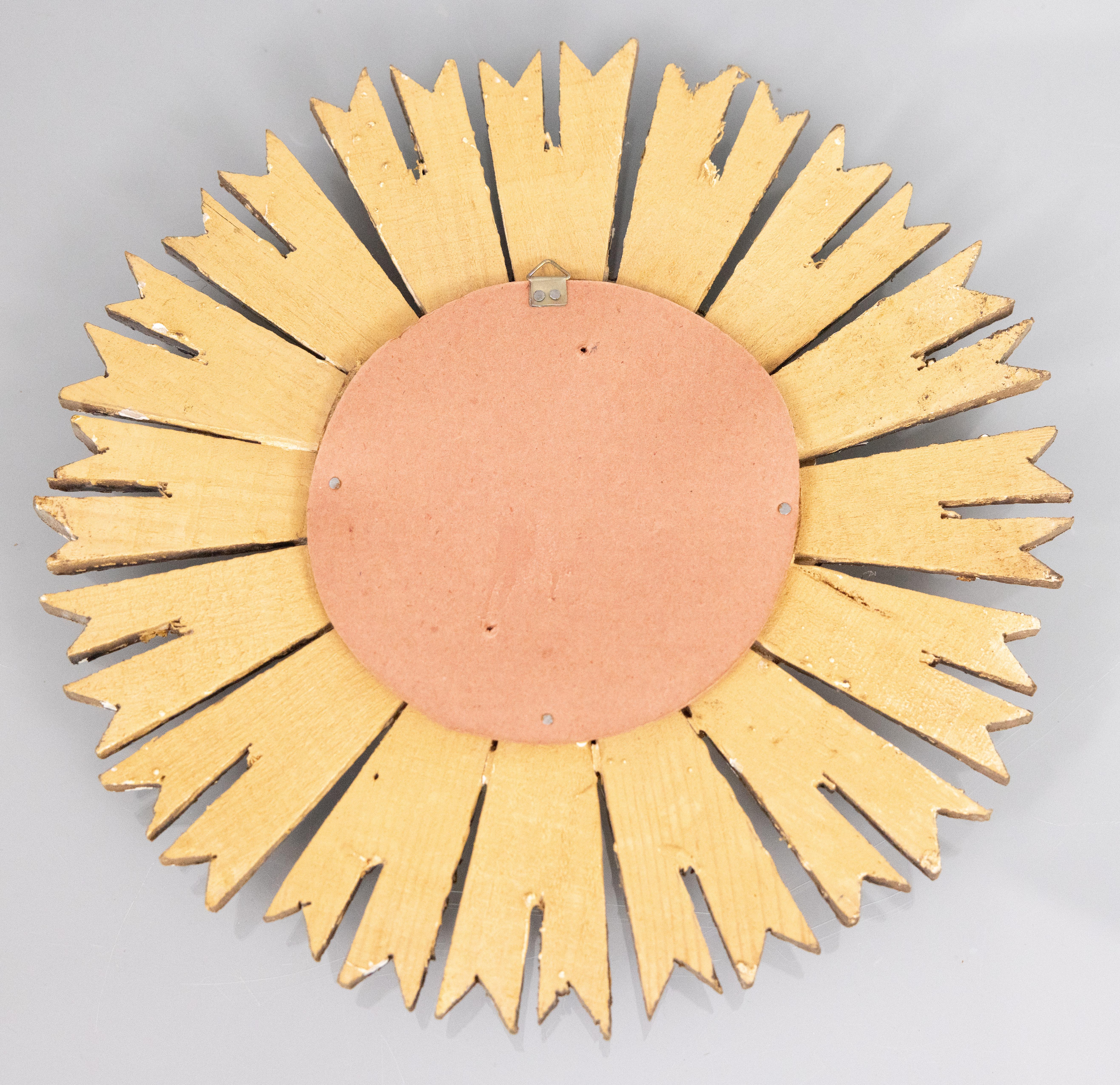 Mid Century French Diminutive Giltwood Sunburst Mirror In Good Condition For Sale In Pearland, TX