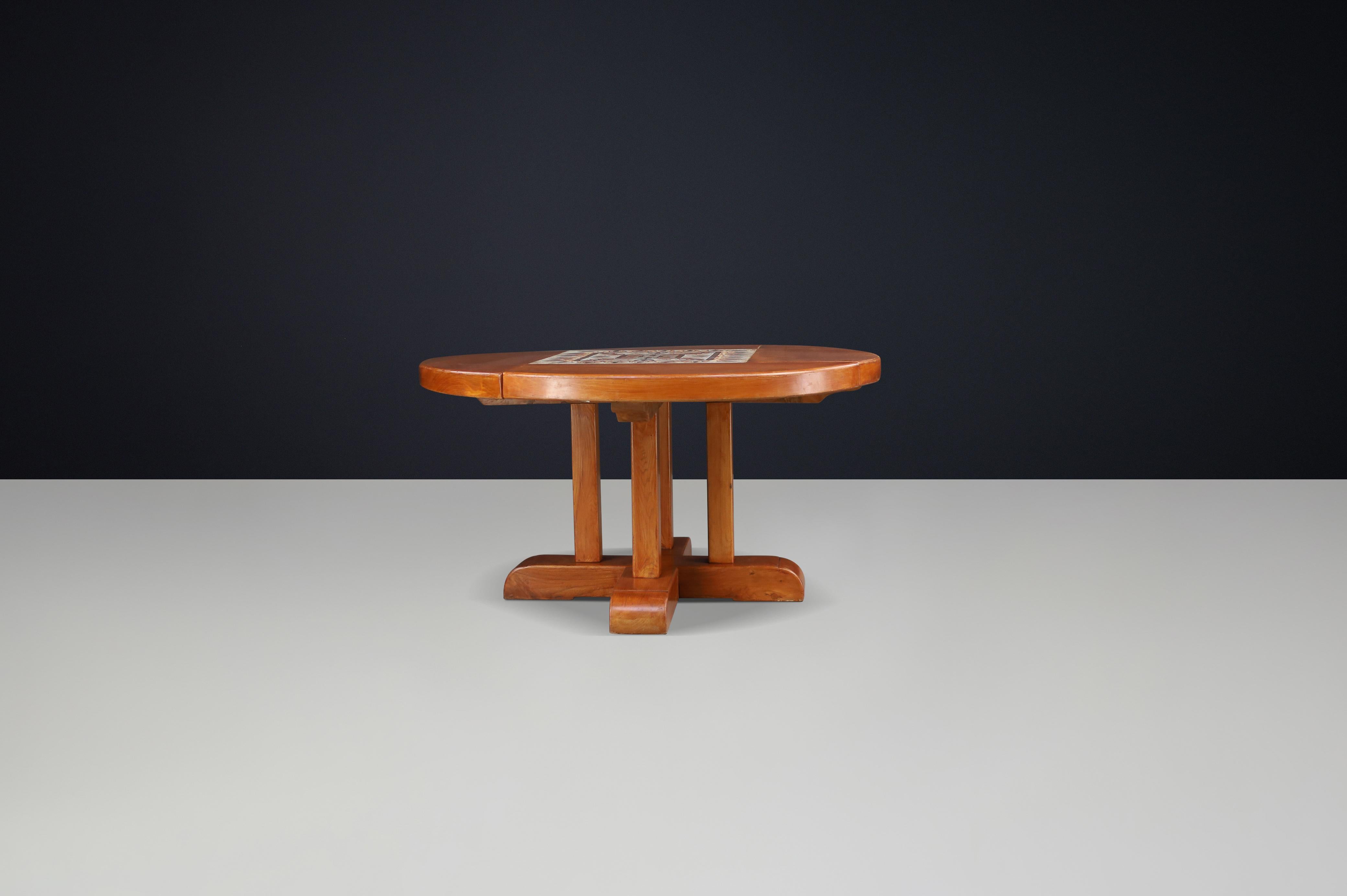 Table de salle à manger en orme et céramique du milieu du siècle par A. Picard, 1970 en vente 3