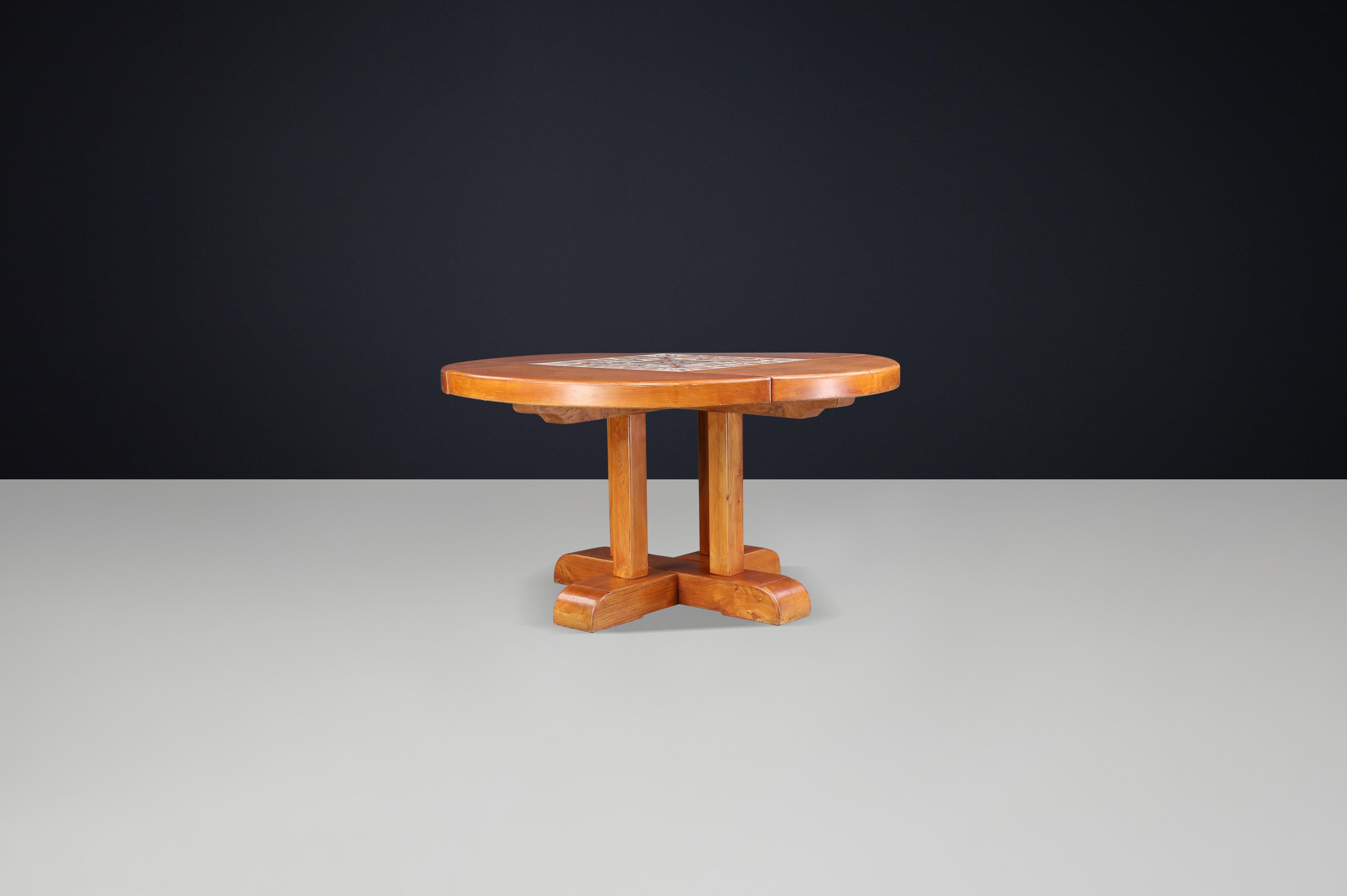 Mid-Century Modern Table de salle à manger en orme et céramique du milieu du siècle par A. Picard, 1970 en vente