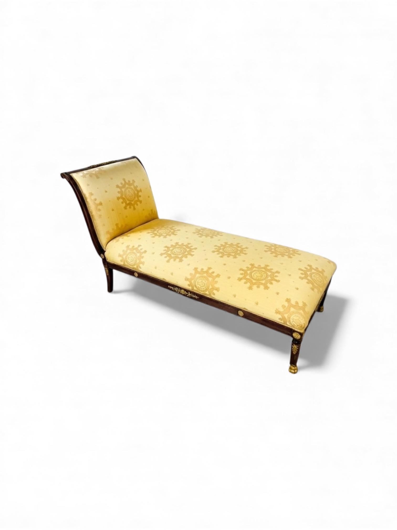 Américain Mid-Century French Empire Style Chaise With Mahogany And Bronze Frame en vente