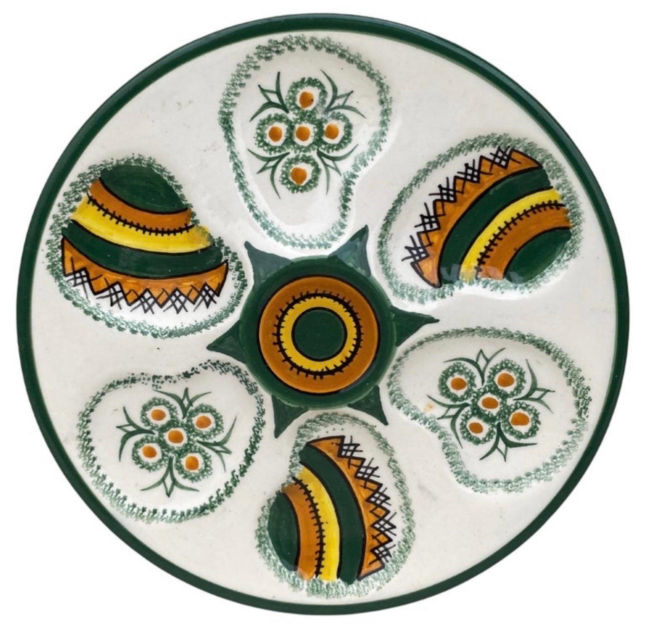 Milieu du XXe siècle Assiette à huîtres Quimper en faïence française du milieu du siècle en vente