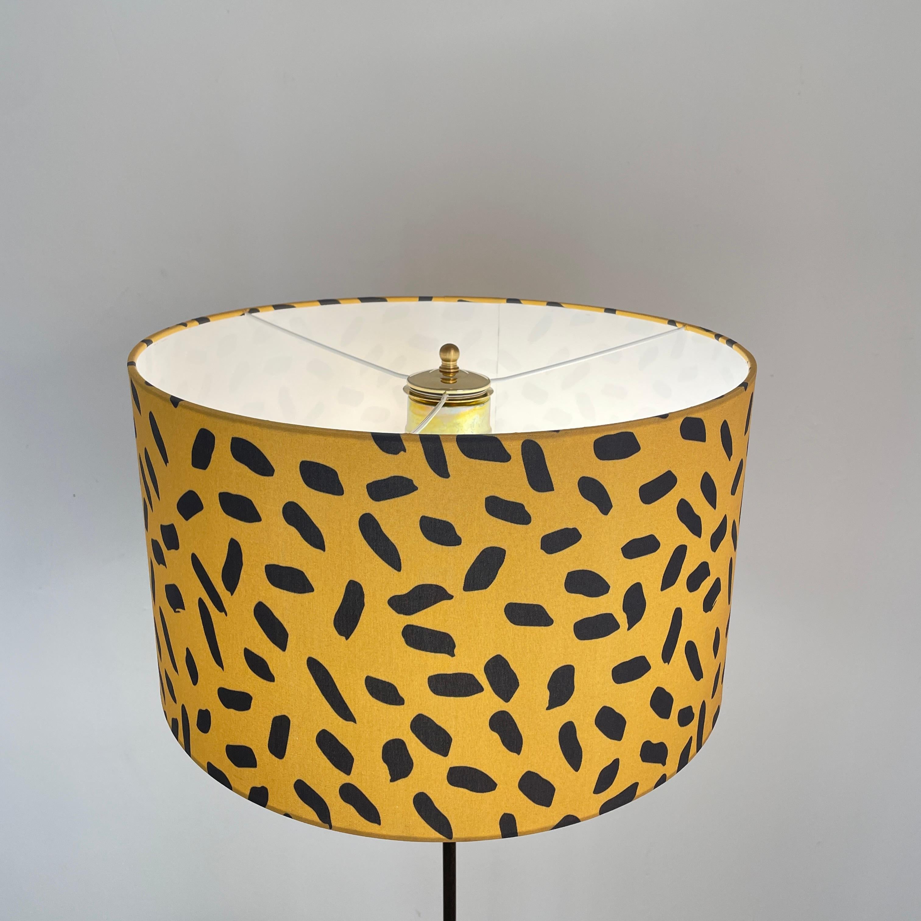 Mid-Century French Floor Lamp Made of Black Metal with Yellow Fabric Shade, 1950 For Sale 2