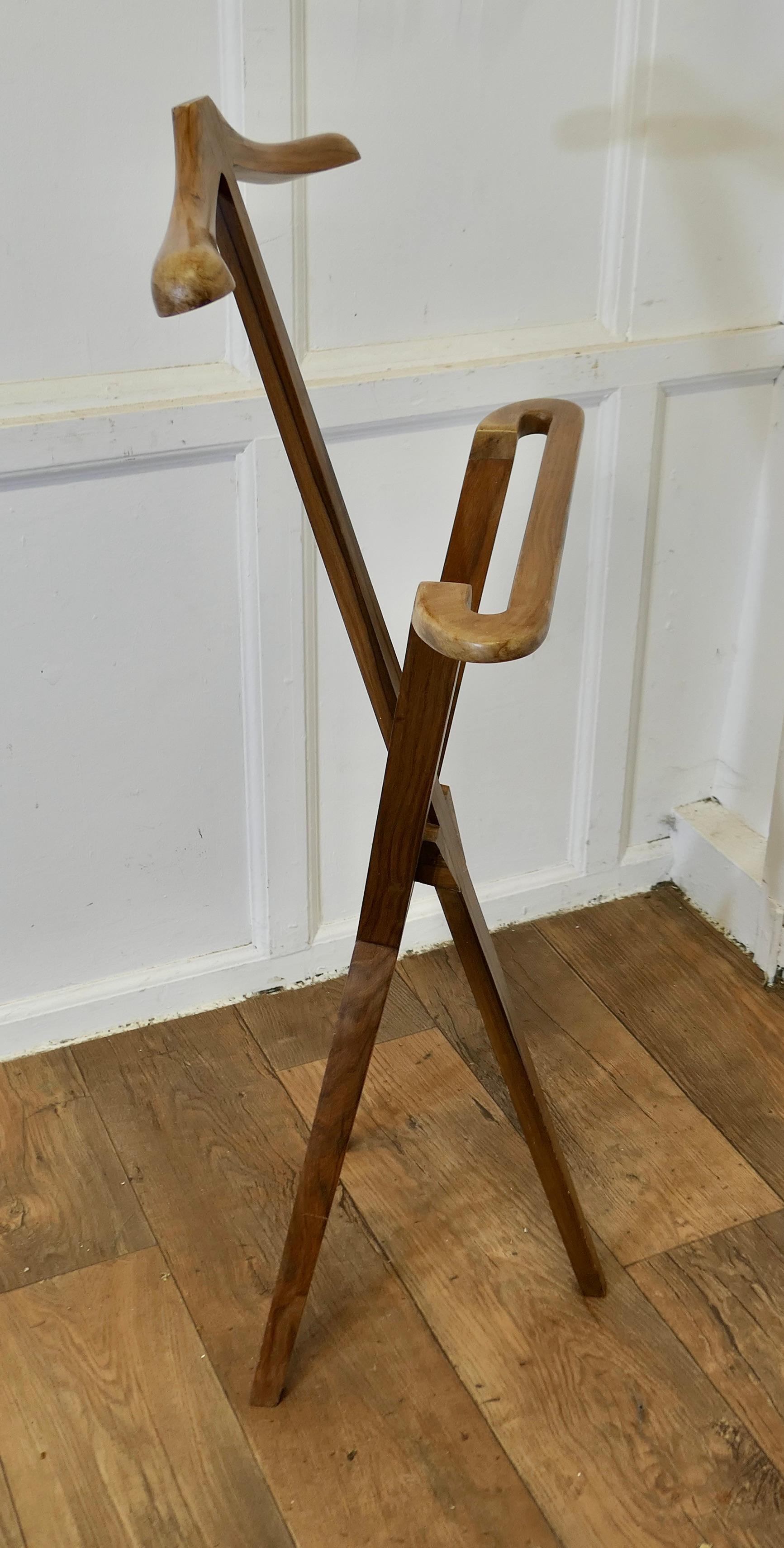 Mid Century French Gentleman’s Floor Standing Suit Hanger or Valet In Good Condition In Godshill, Isle of Wight