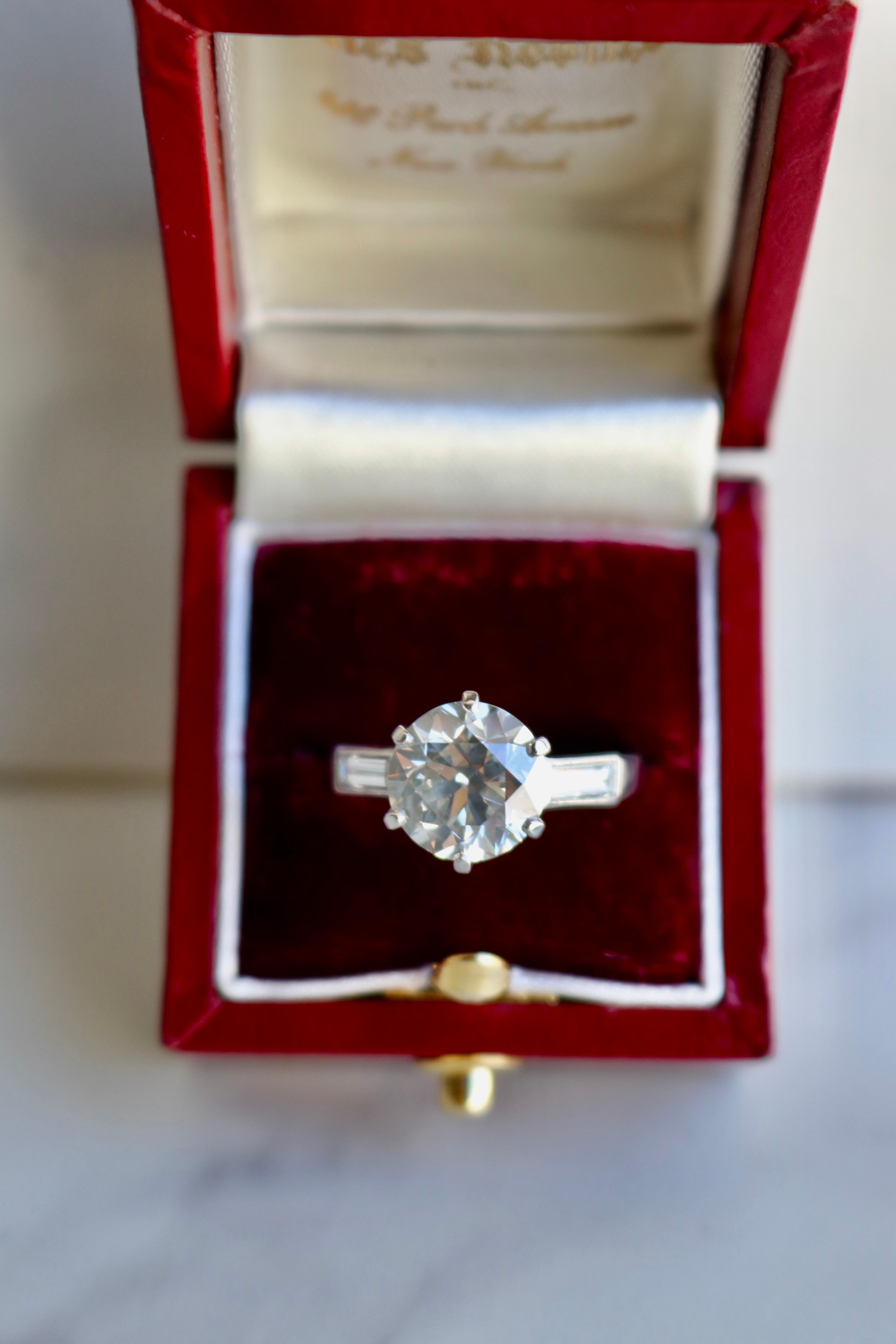 Mid-Century French GIA 3.08 Carat Round Brilliant Diamond Platinum Ring For Sale 1