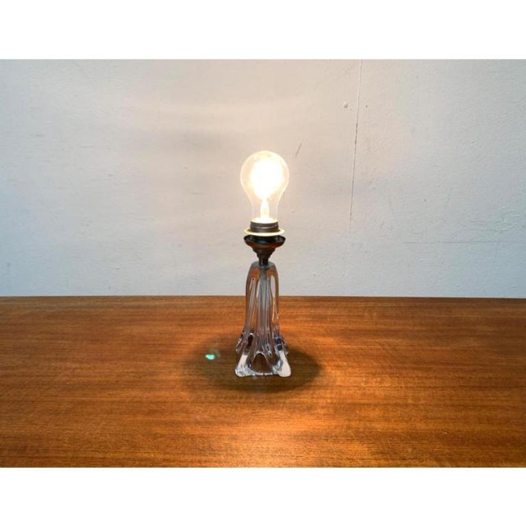 Lámpara de sobremesa francesa de cristal de Daum de mediados de siglo, años 60 en venta 4