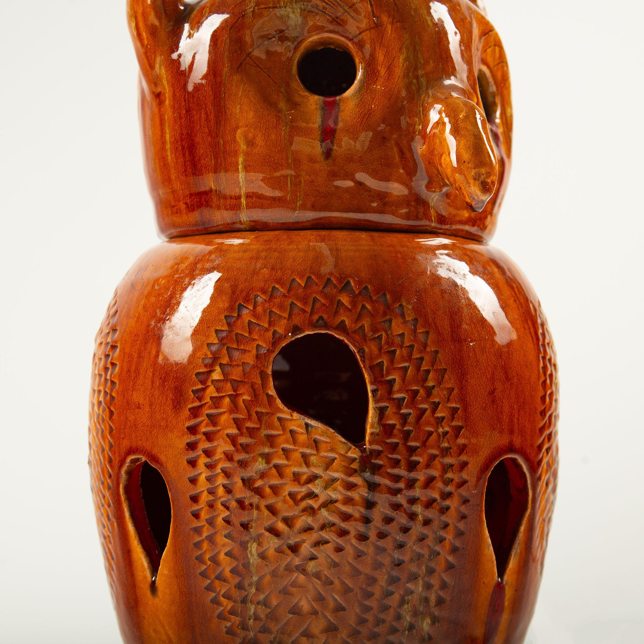 Francese Lampada gufo in ceramica smaltata francese di metà secolo in vendita