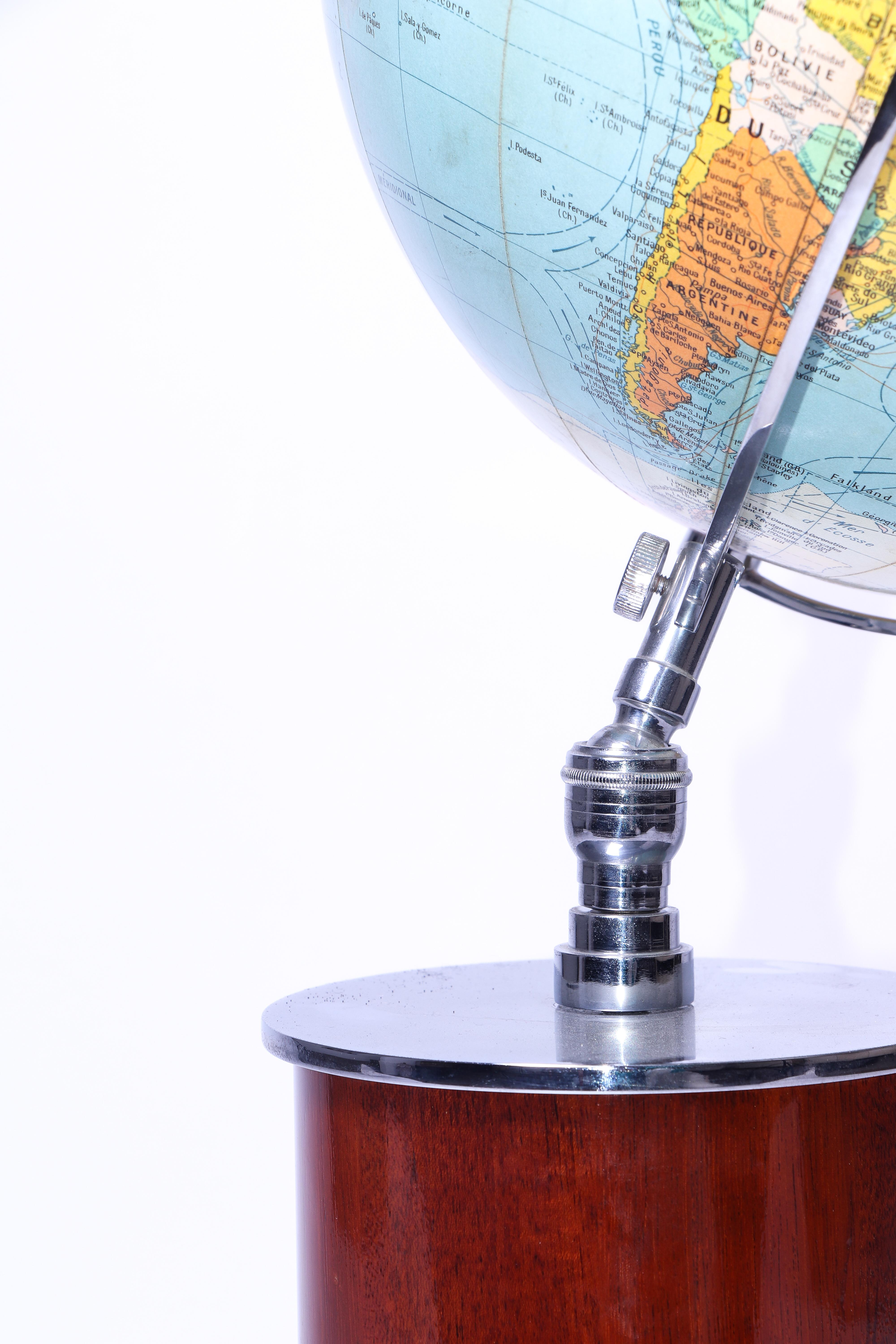 Francese Globo francese di metà secolo di Girard et Barrère in vendita