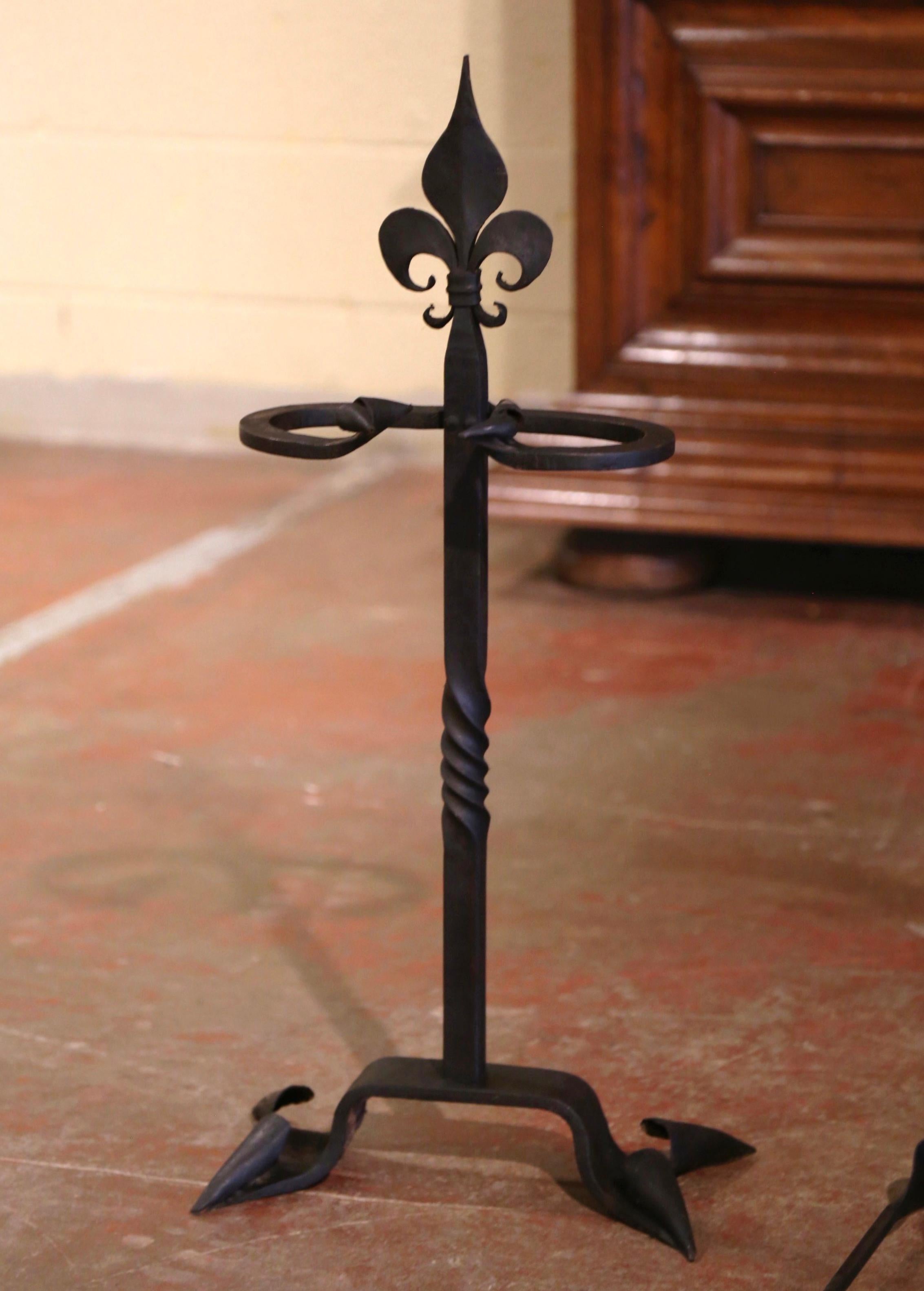 Mid-Century French Gothic Wrought Iron Fireplace Tool Set with Fleur-de-Lys For Sale 4