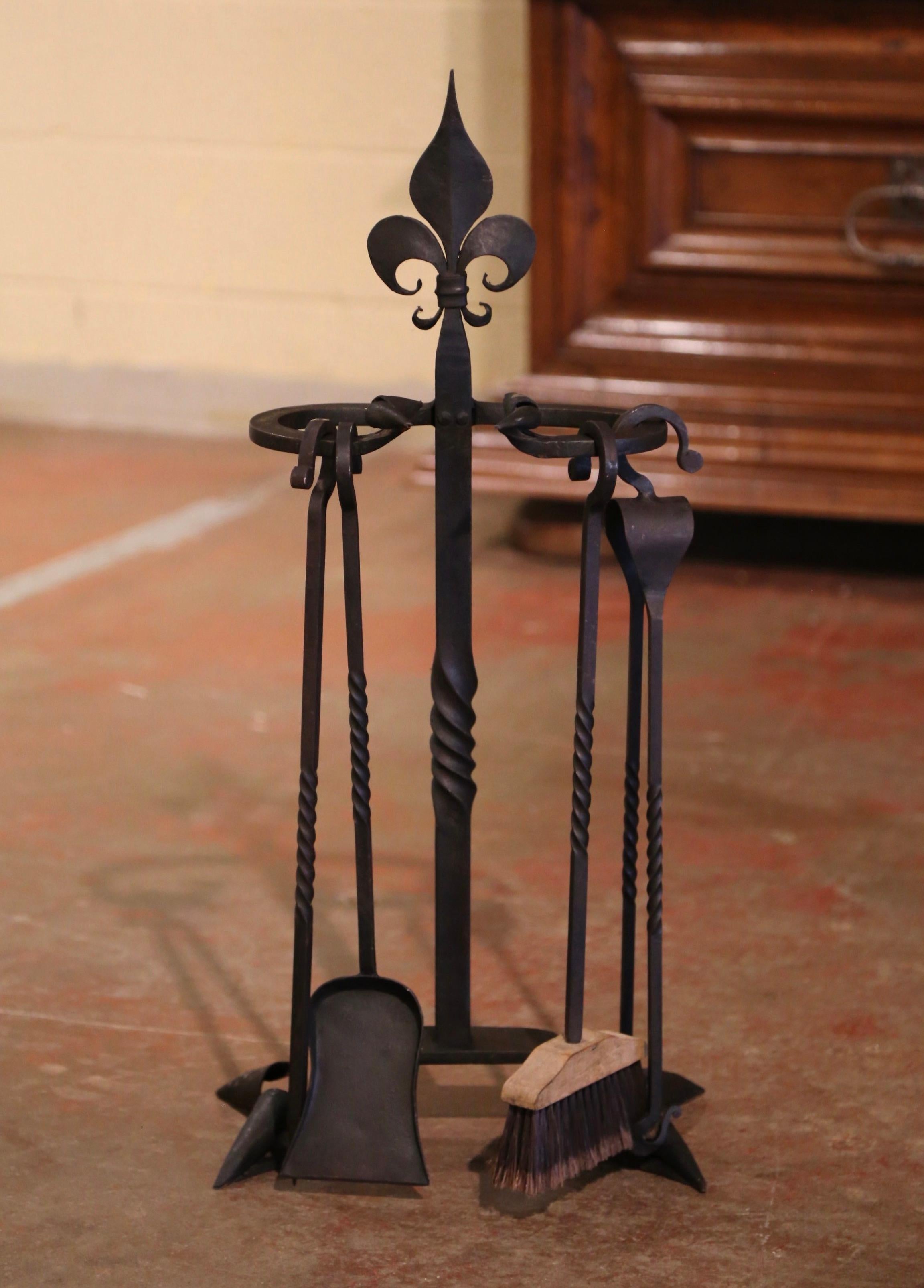 Mid-Century French Gothic Wrought Iron Fireplace Tool Set with Fleur-de-Lys In Excellent Condition For Sale In Dallas, TX