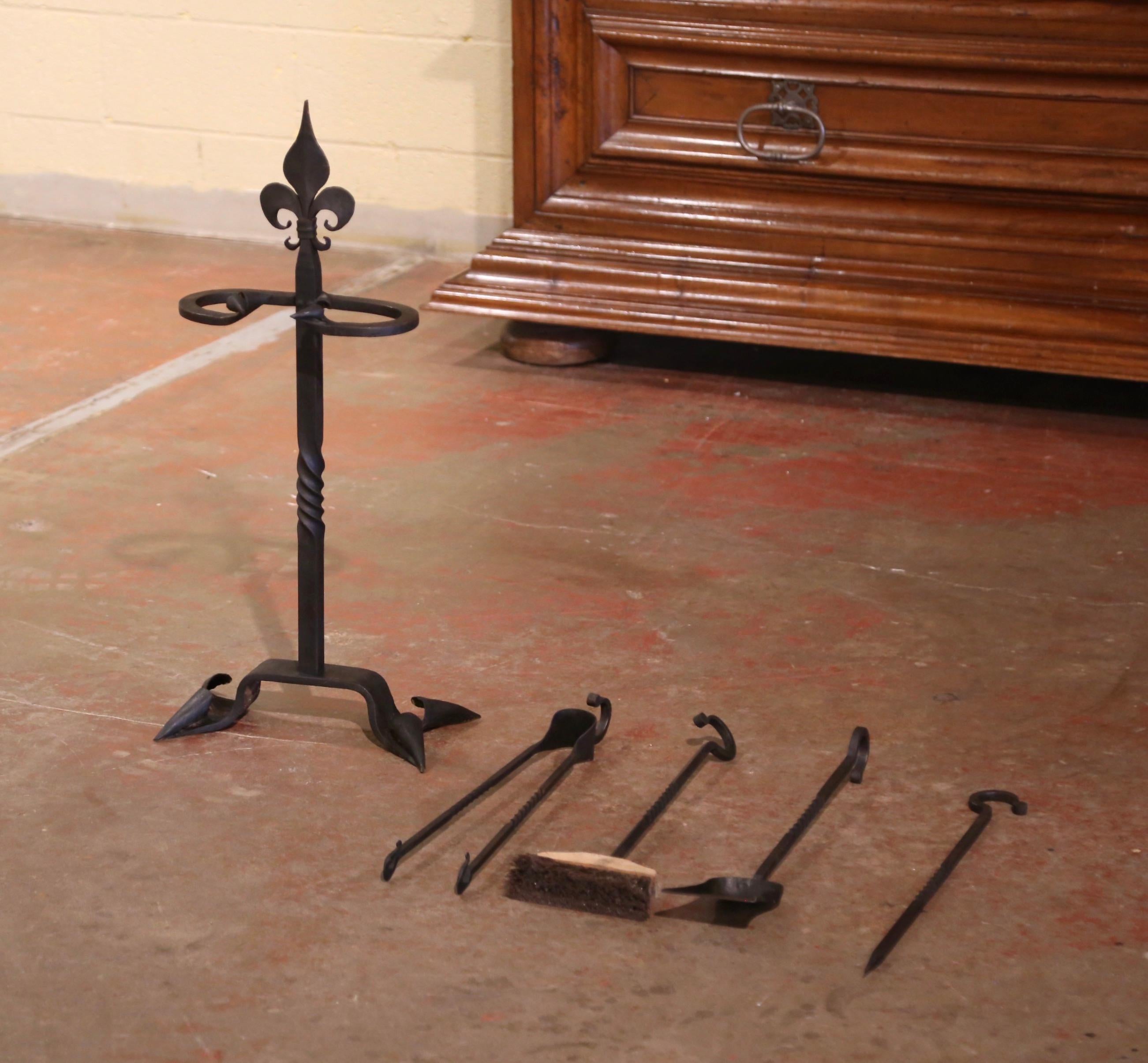Mid-Century French Gothic Wrought Iron Fireplace Tool Set with Fleur-de-Lys For Sale 2