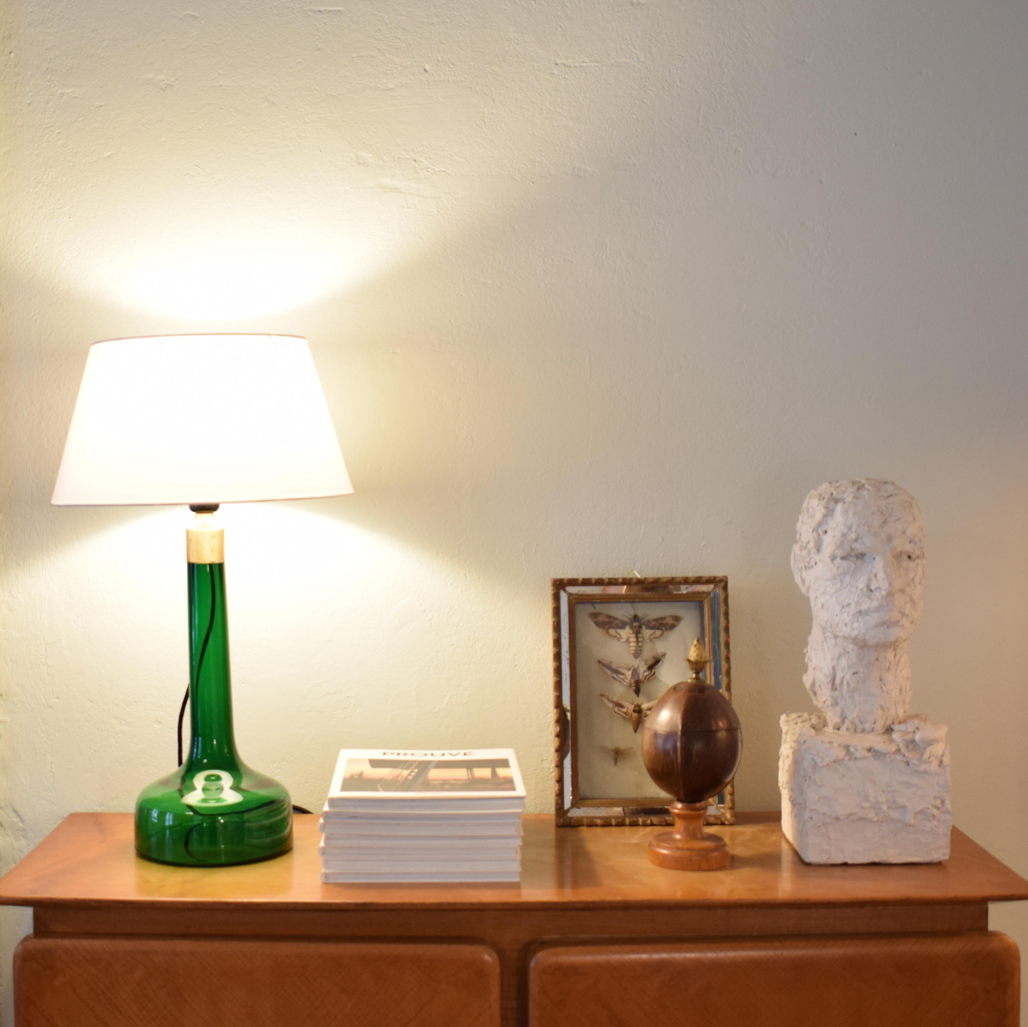 Midcentury French Green Glass and Brass Table Lamp, circa 1970 2