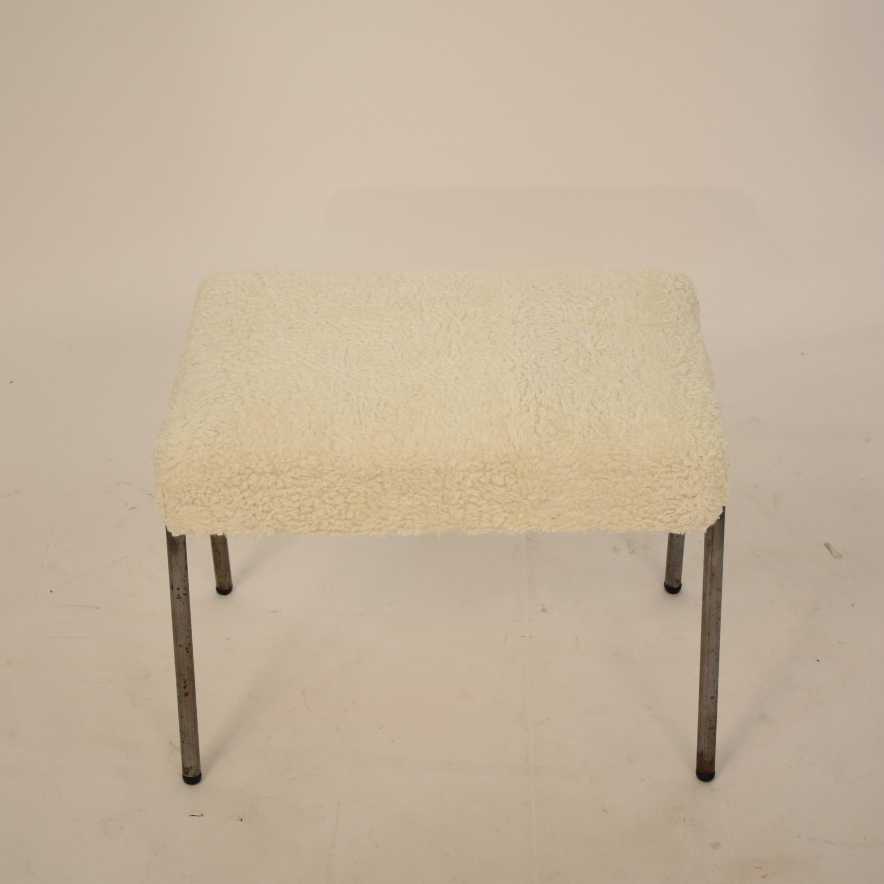 Midcentury French Grey Metal and White Sheep Wool Fabric Stool, circa 1970 In Good Condition In Berlin, DE