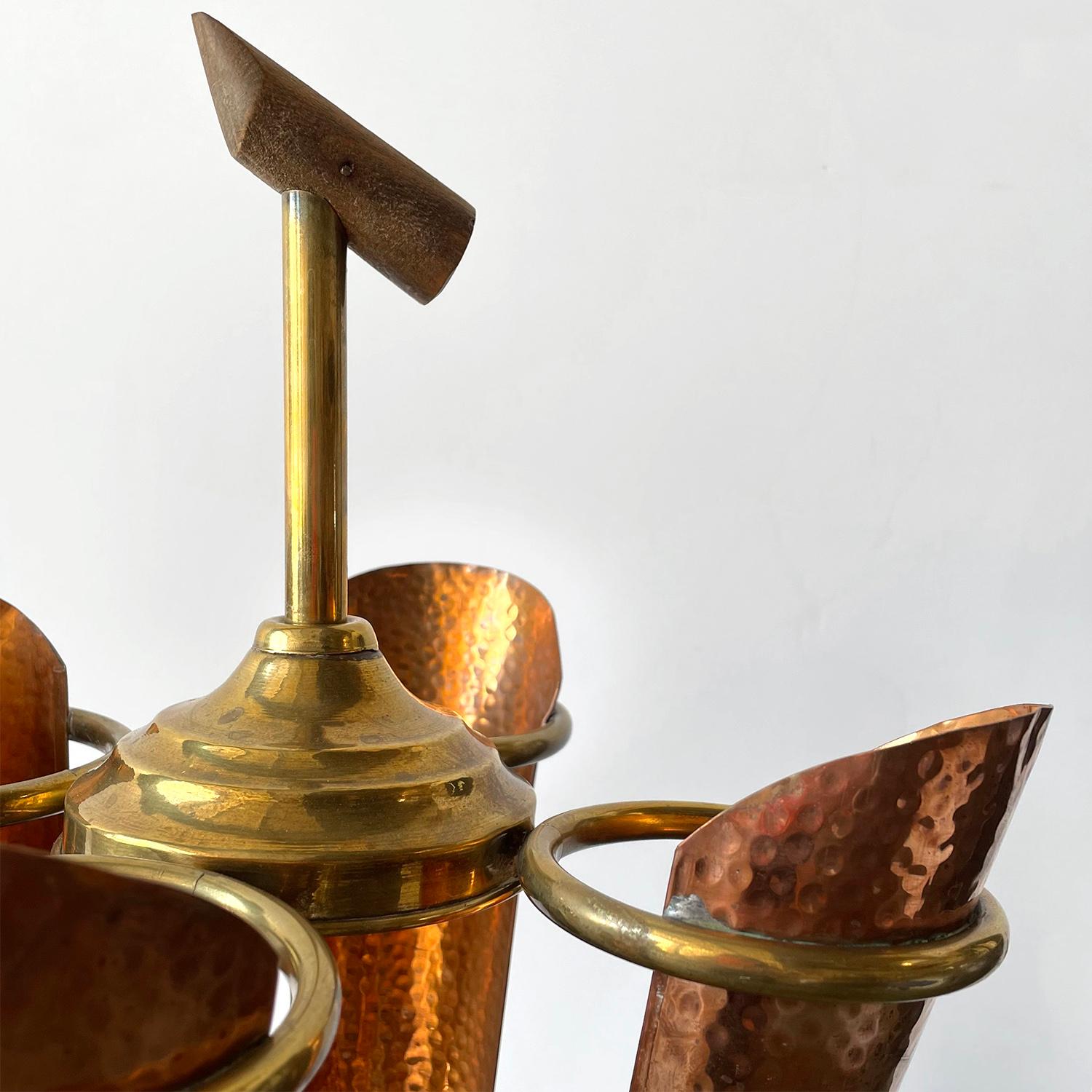 Mid Century French Hammered Copper and Brass Umbrella Holder im Angebot 2