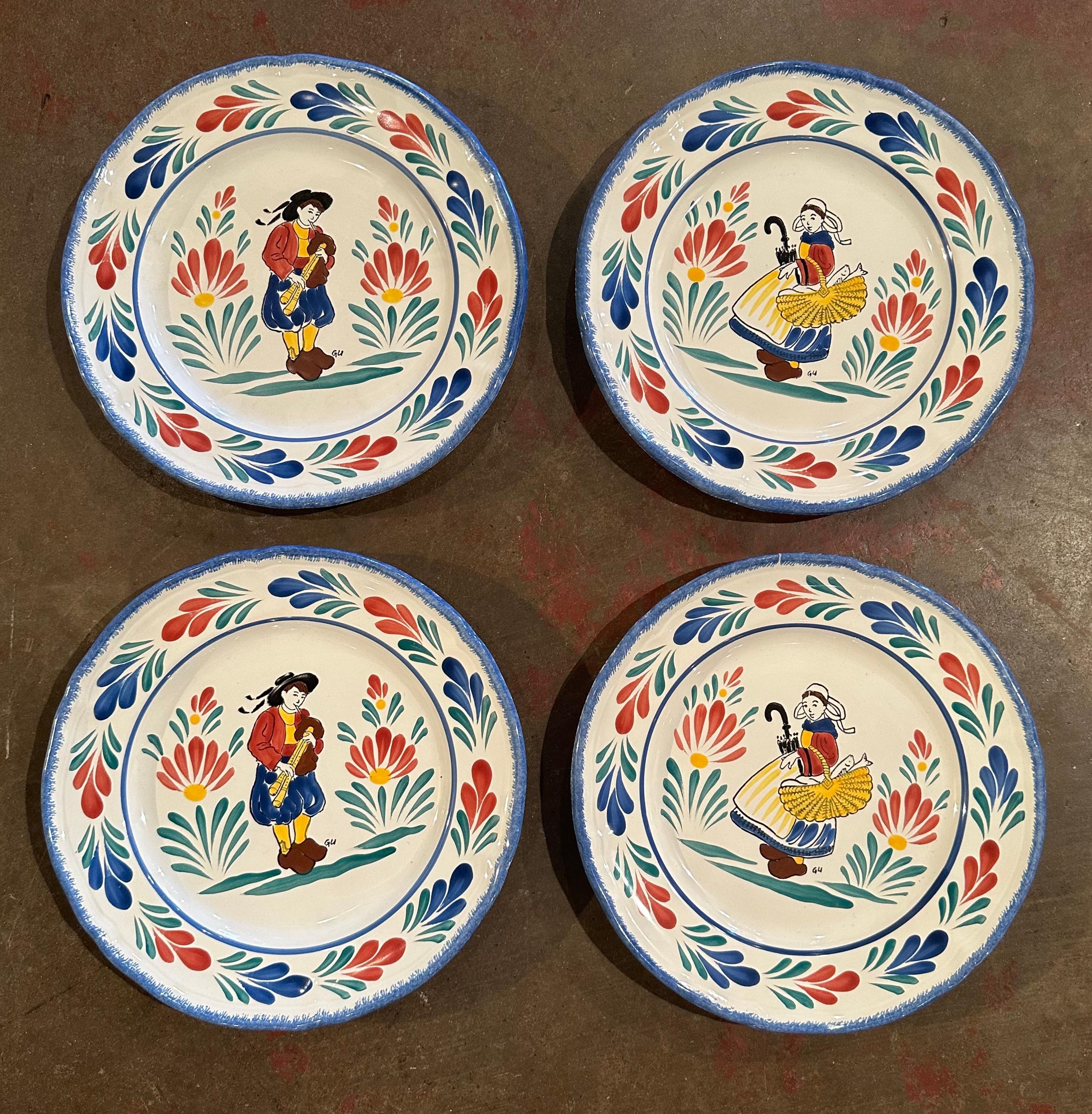 Mid-Century French Hand Painted Quimper Plates Stamped Pornic, Set of 4 For Sale 1