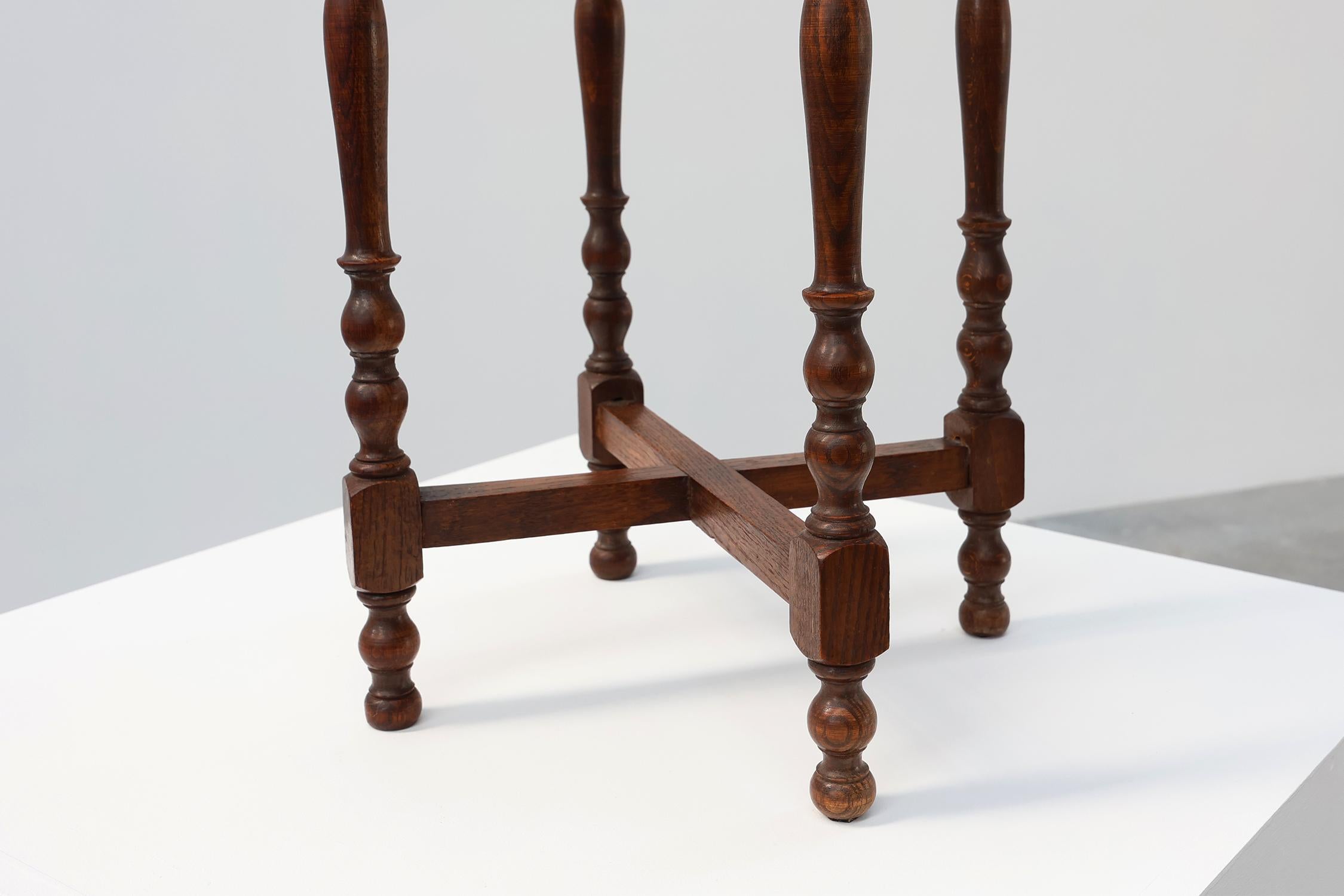 Carved Mid-century French hexagonal turned legs oak side table, France 1940s For Sale