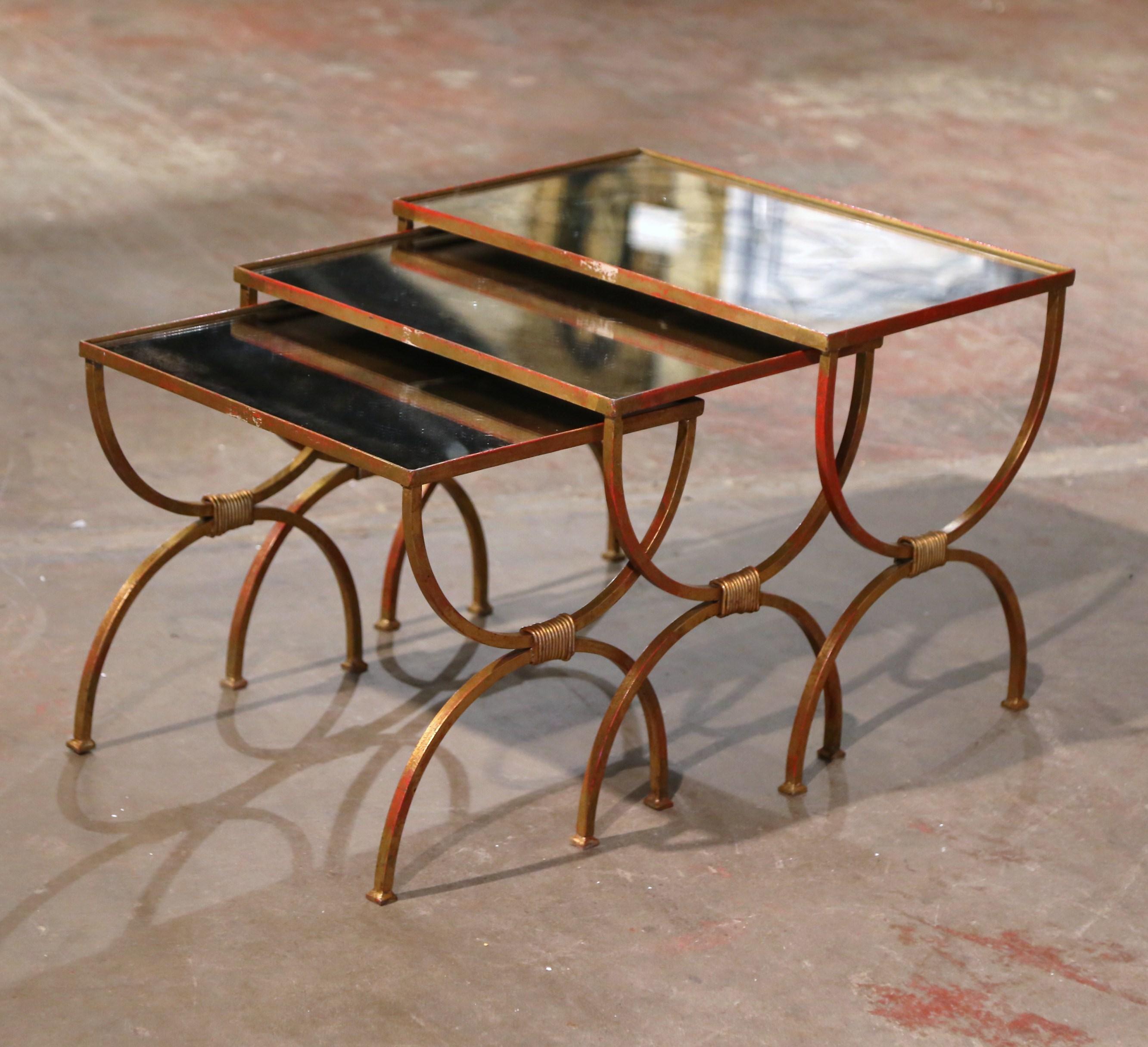 20th Century Mid-Century French Iron and Mirrored Glass Curule Nesting Tables, Set of 3  For Sale