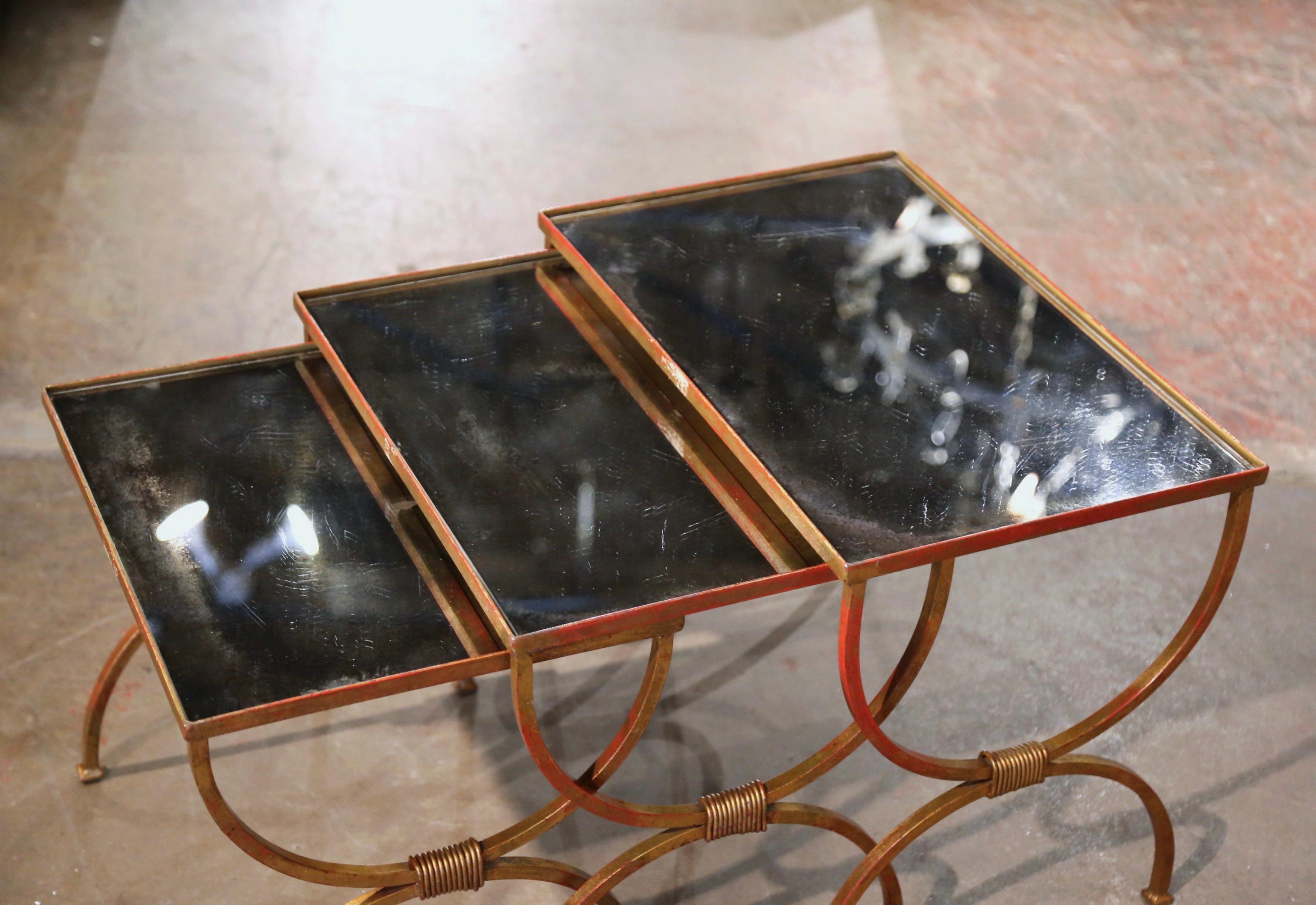 Mid-Century French Iron and Mirrored Glass Curule Nesting Tables, Set of 3  For Sale 1