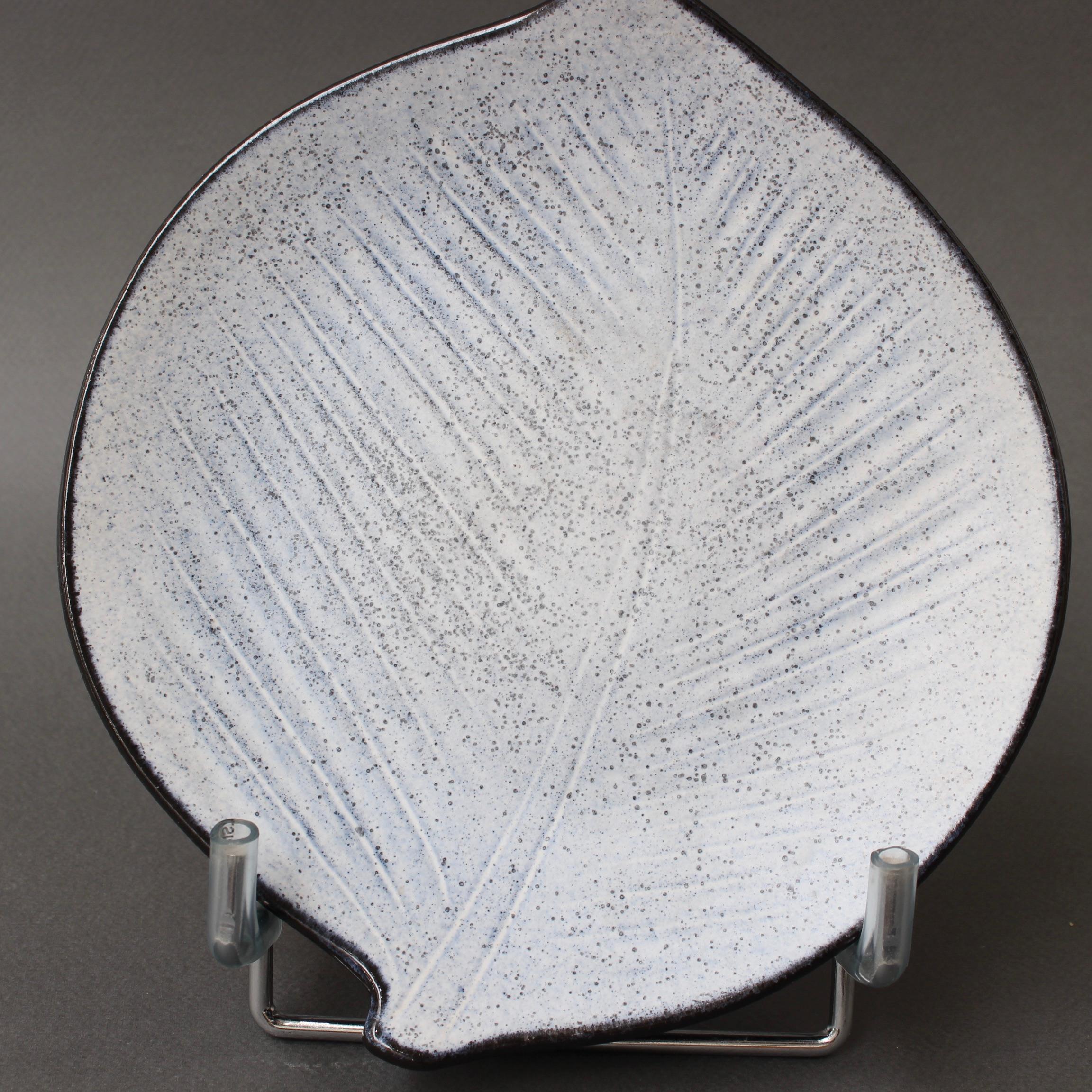 Midcentury French Leaf-Shaped Dish / Vide-Poche by Marcel Guillot, circa 1960s 2