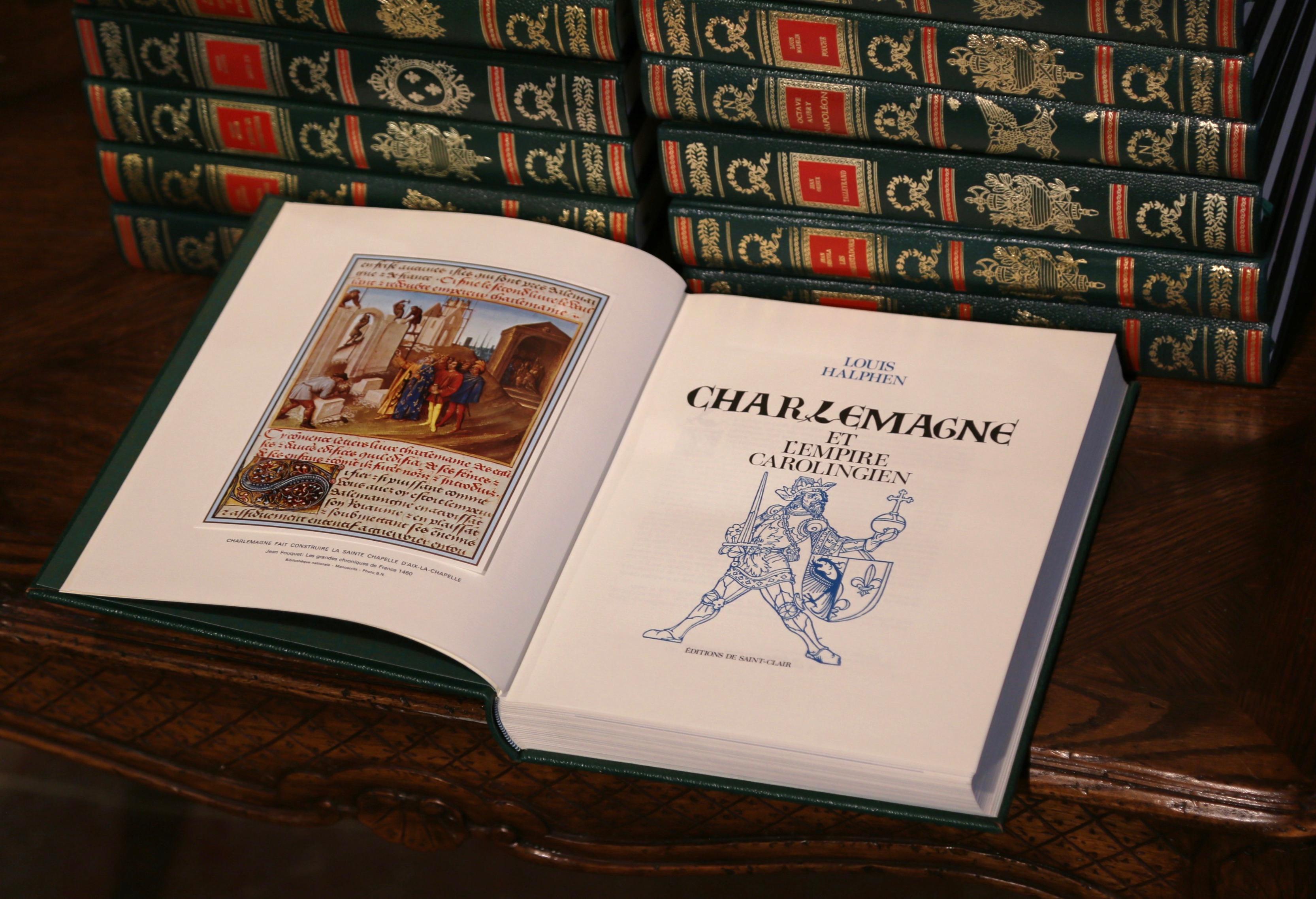 Französische, gebundene, vergoldete, geprägte Bücher aus der Mitte des Jahrhunderts, 24 Teile im Angebot 1