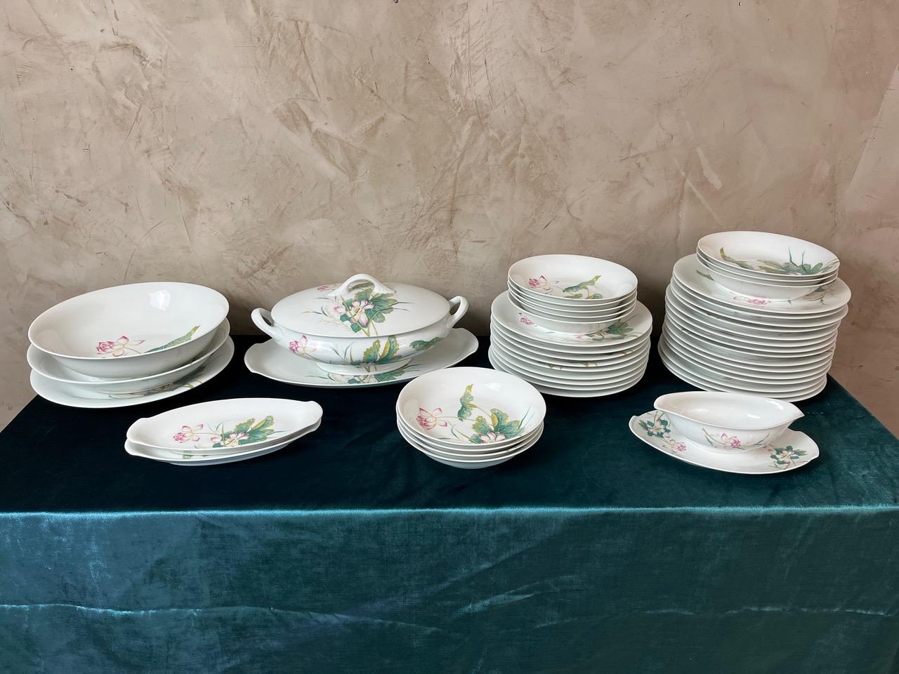 Mid-century French Limoges Porcelain Serving Pieces, 1950s For Sale 9