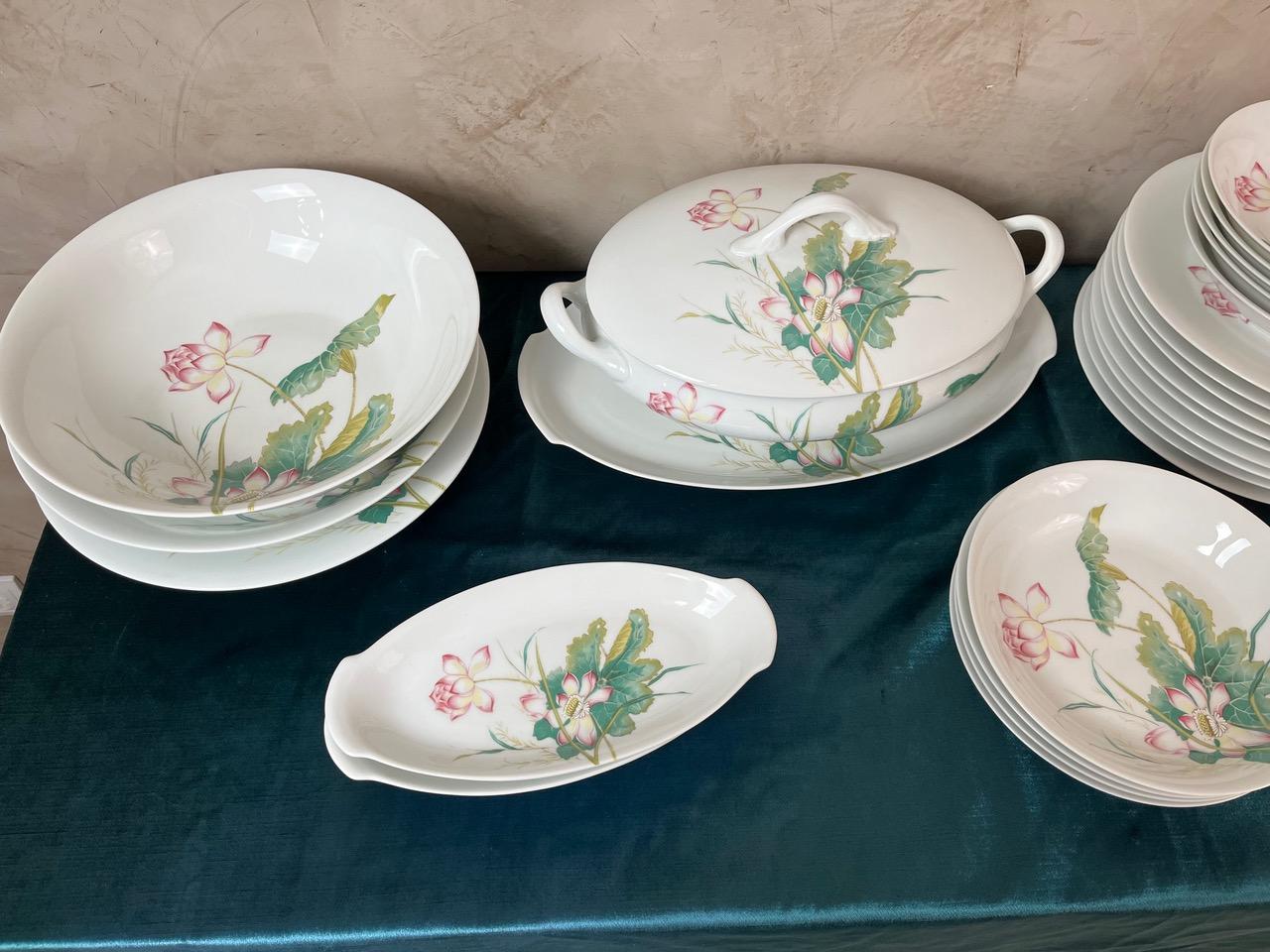 Mid-century French Limoges Porcelain Serving Pieces, 1950s For Sale 10