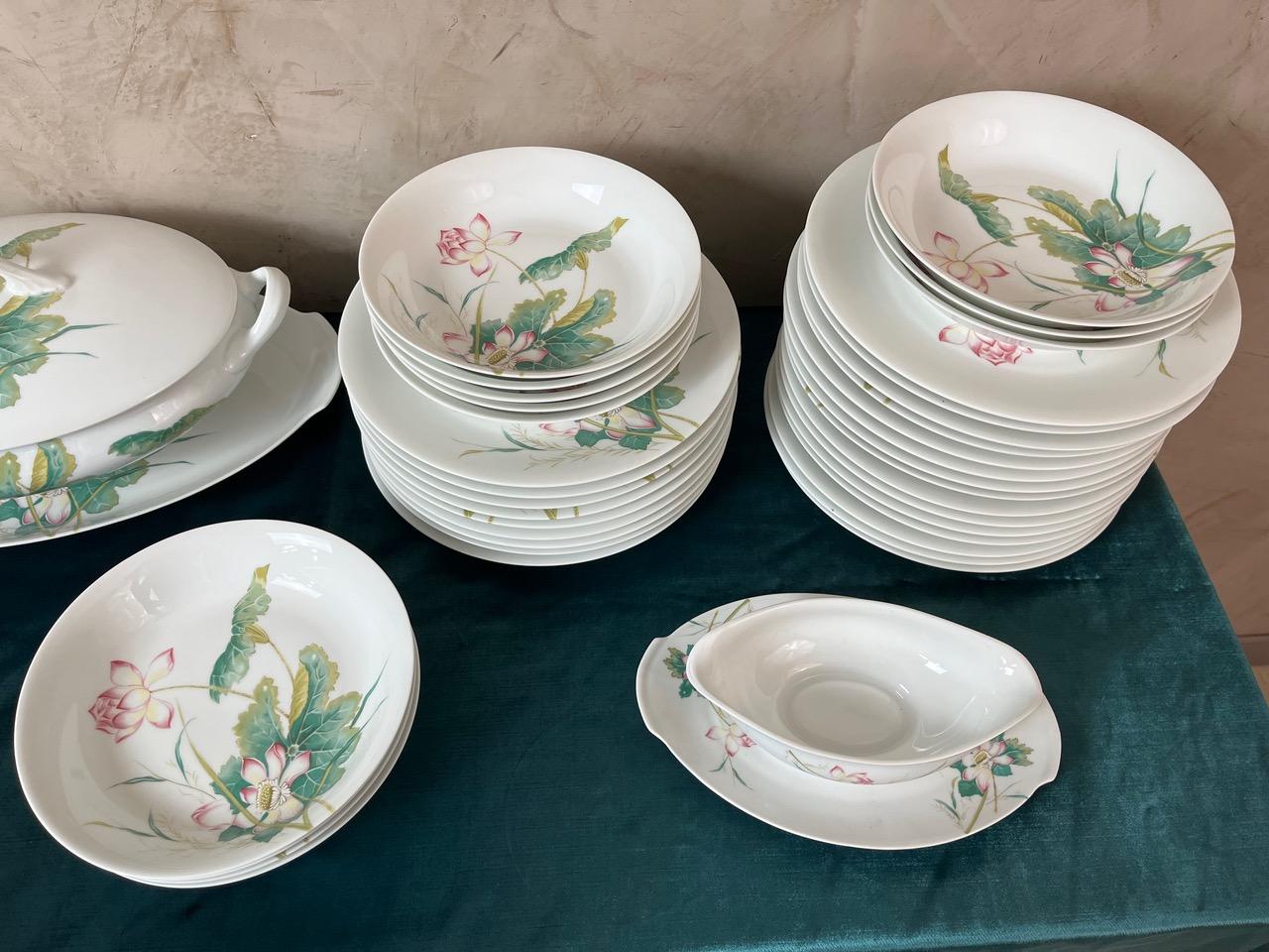 Mid-century French Limoges Porcelain Serving Pieces, 1950s For Sale 11