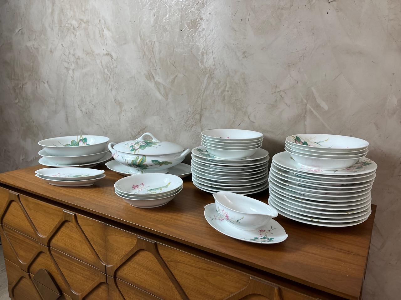 Mid-century French Limoges Porcelain Serving Pieces, 1950s For Sale 2