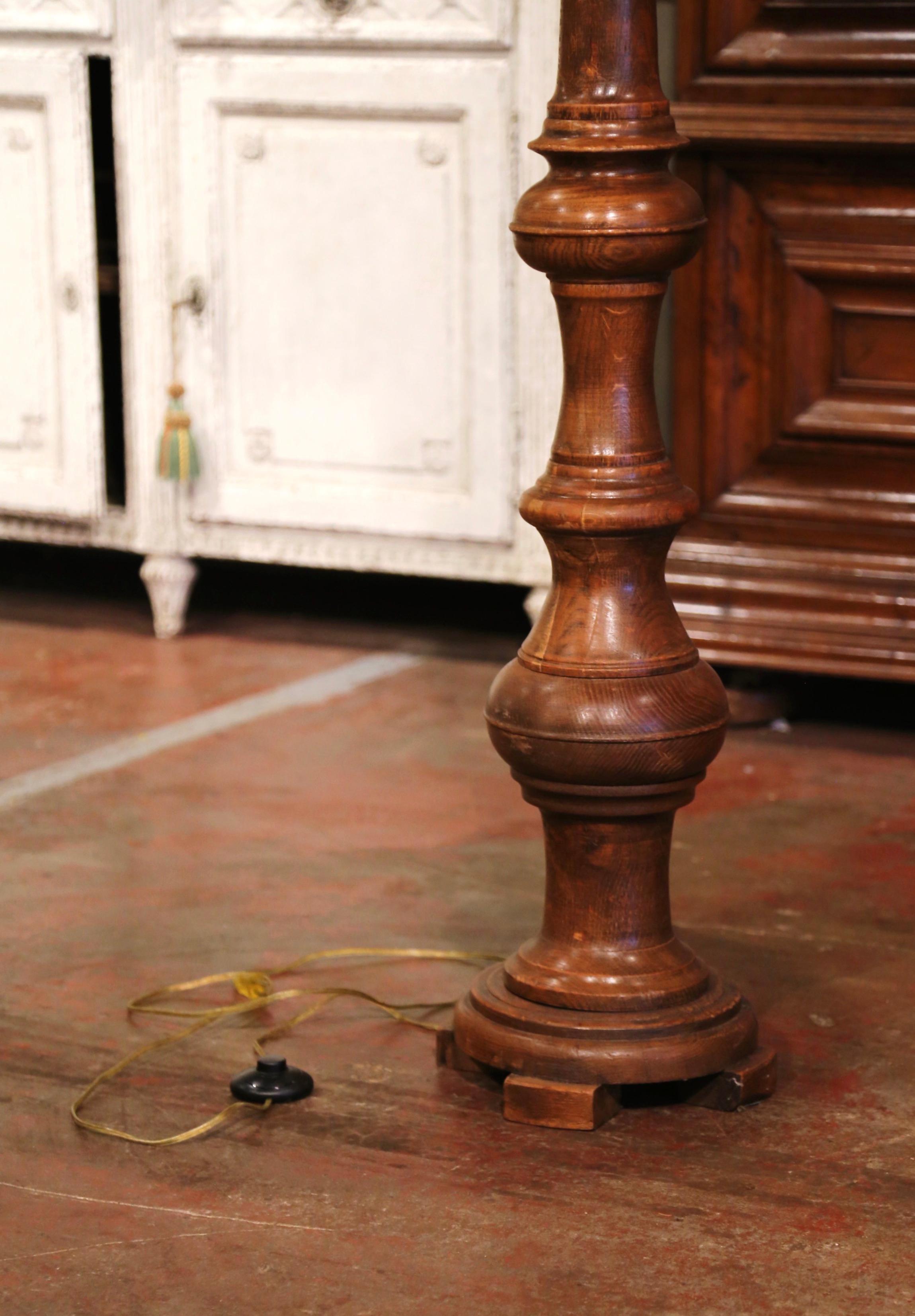 Mid-Century French Louis XIII Carved Oak Floor Lamp with Beige Shade For Sale 1