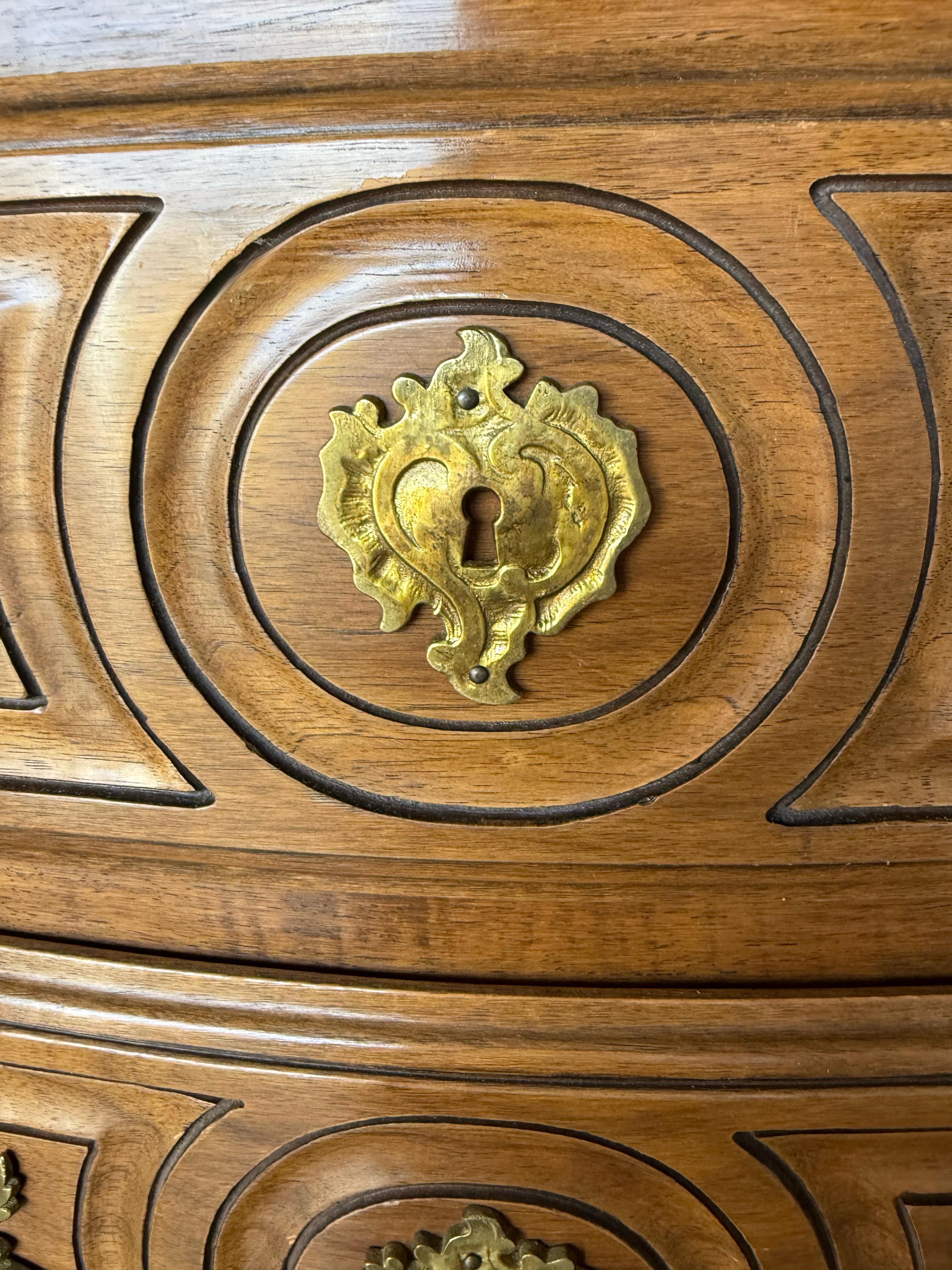Mid-Century French Louis XV Style Fruitwood & Bronze Lingerie Or Jewelry Chest For Sale 3