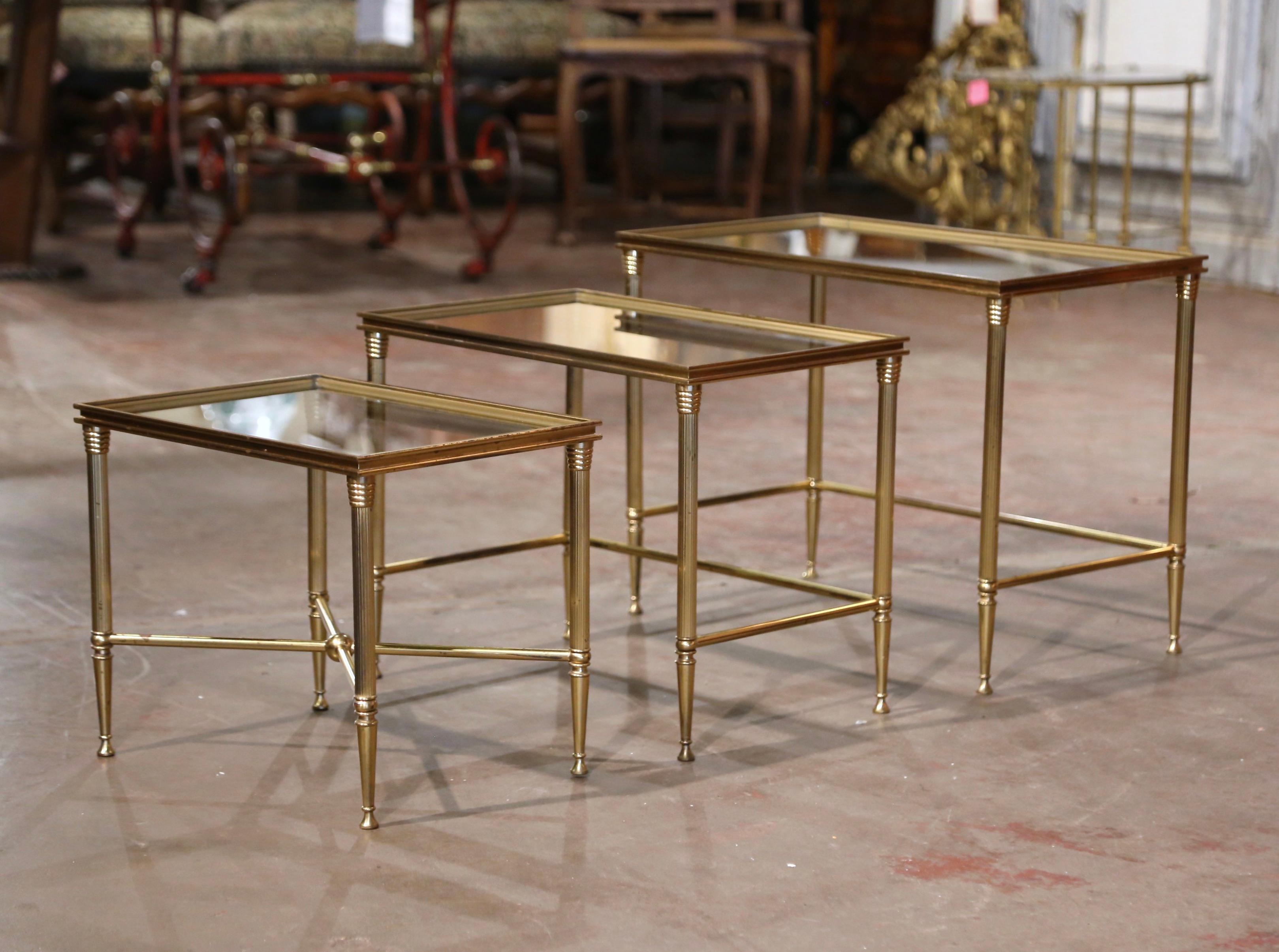 Mid-Century French Louis XVI Glass Top and Brass Nesting Tables Baguès Style For Sale 4