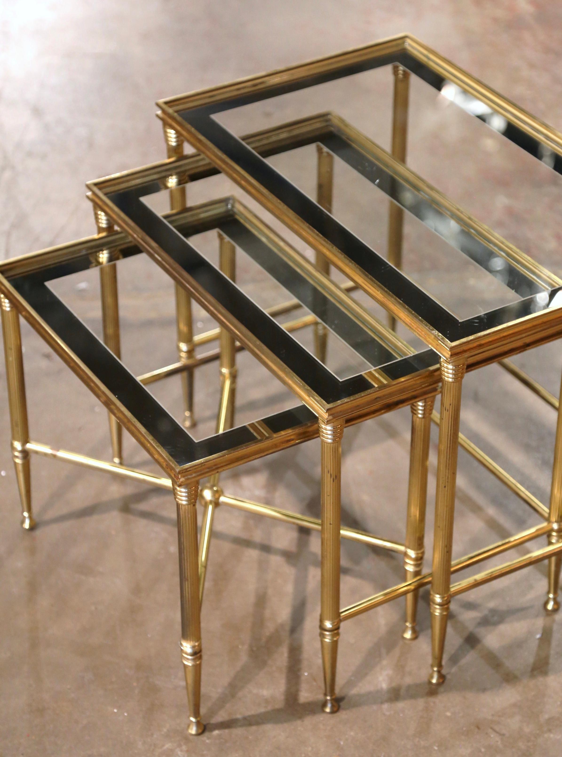 Mid-Century French Louis XVI Glass Top and Brass Nesting Tables Baguès Style For Sale 1