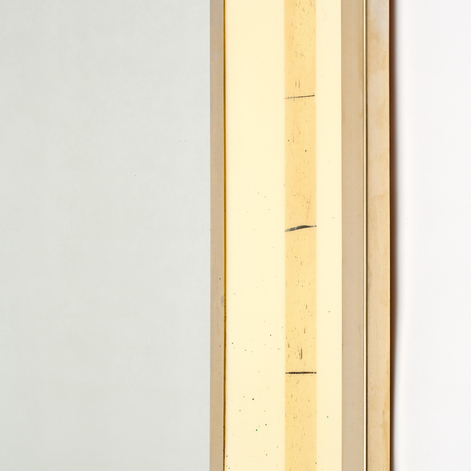 Specchio francese di metà secolo in lucite e cromo in vendita 3