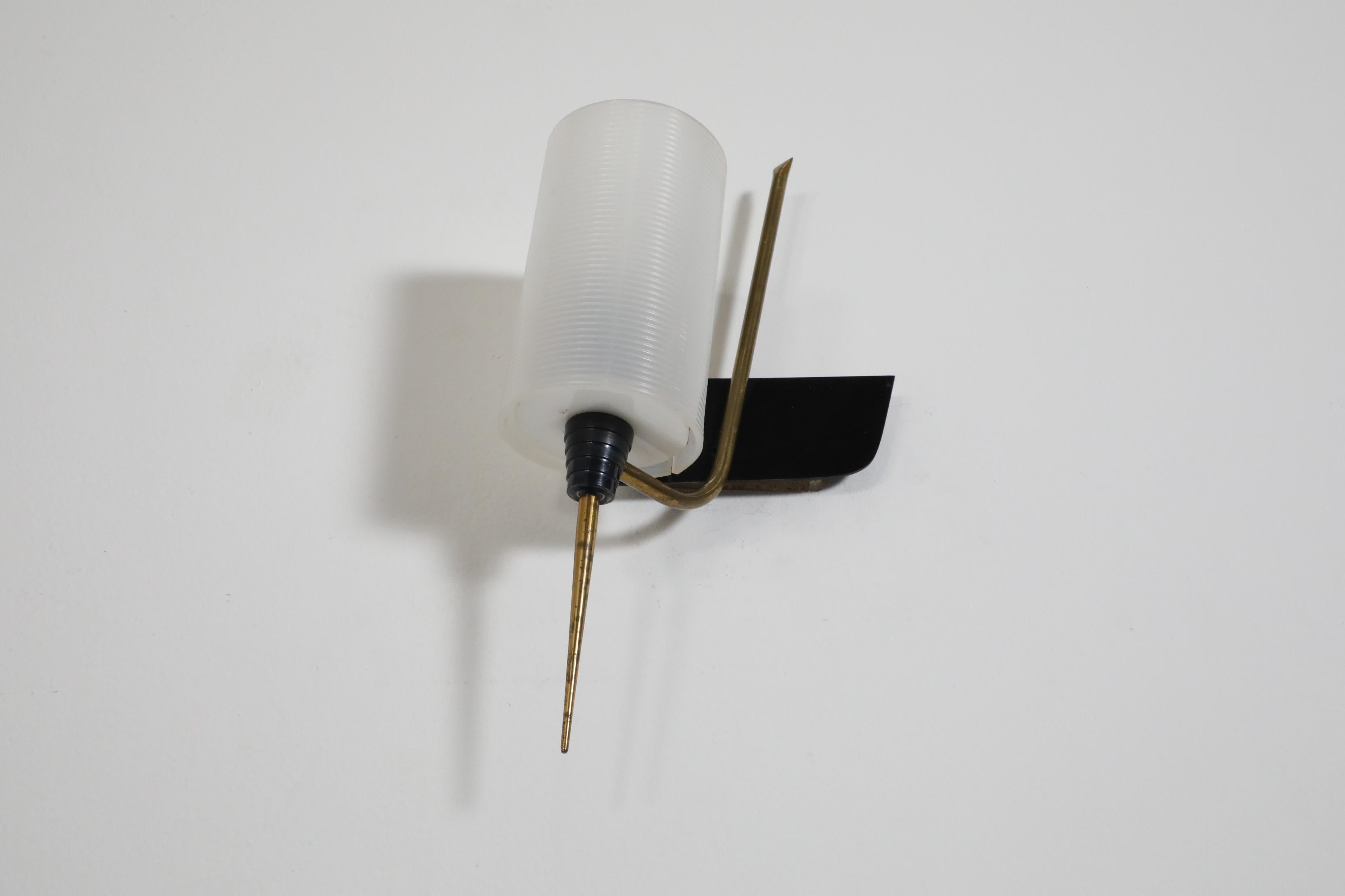 Mid-Century French Maison Arlus Style Wall Sconce w/ Brass Spike & Plexi Shade For Sale 6